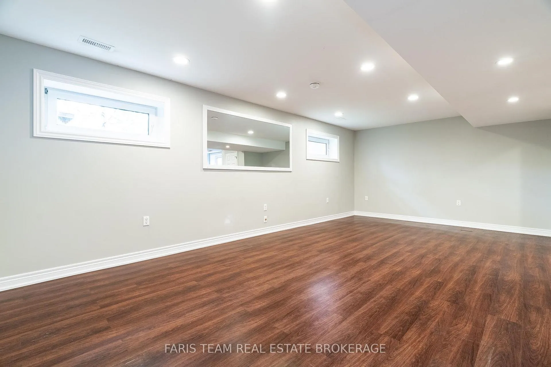 Photo 33 of 104 Knox Road E, Wasaga Beach — HOMEH