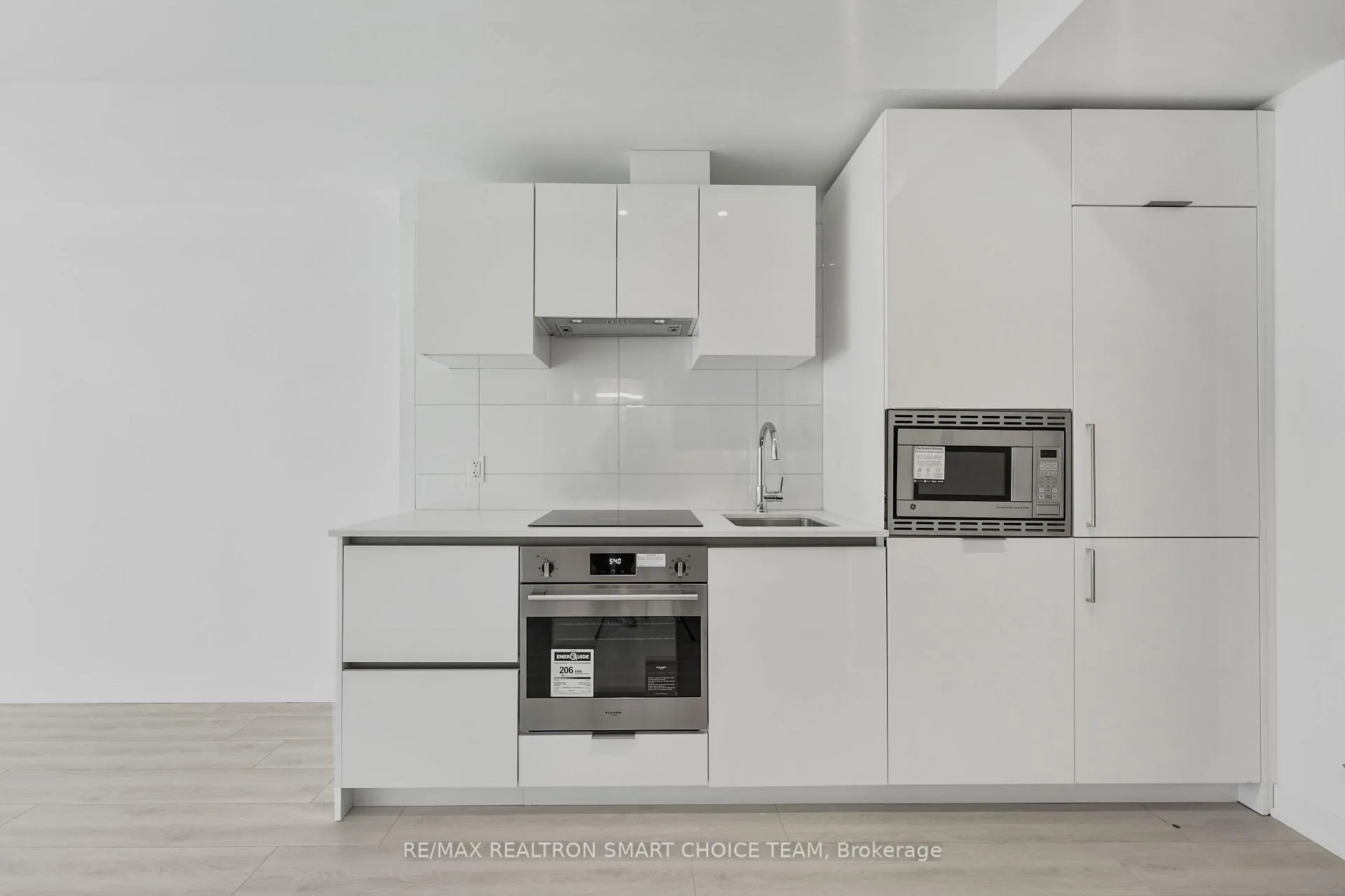Photo 13 of Unit 1816, 230 Simcoe Street, Toronto, Kensington-Chinatown — HOMEH