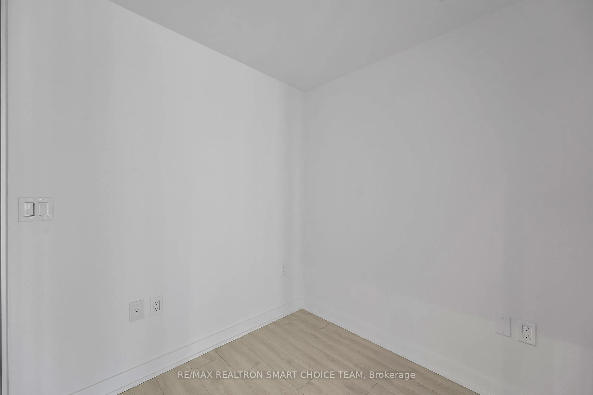 Photo 21 of Unit 1816, 230 Simcoe Street, Toronto, Kensington-Chinatown — HOMEH