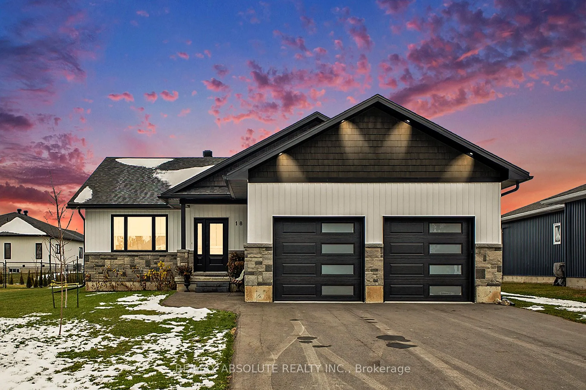 Photo 2 of 18 Morrison Drive, Whitewater Region, Cobden — HOMEH