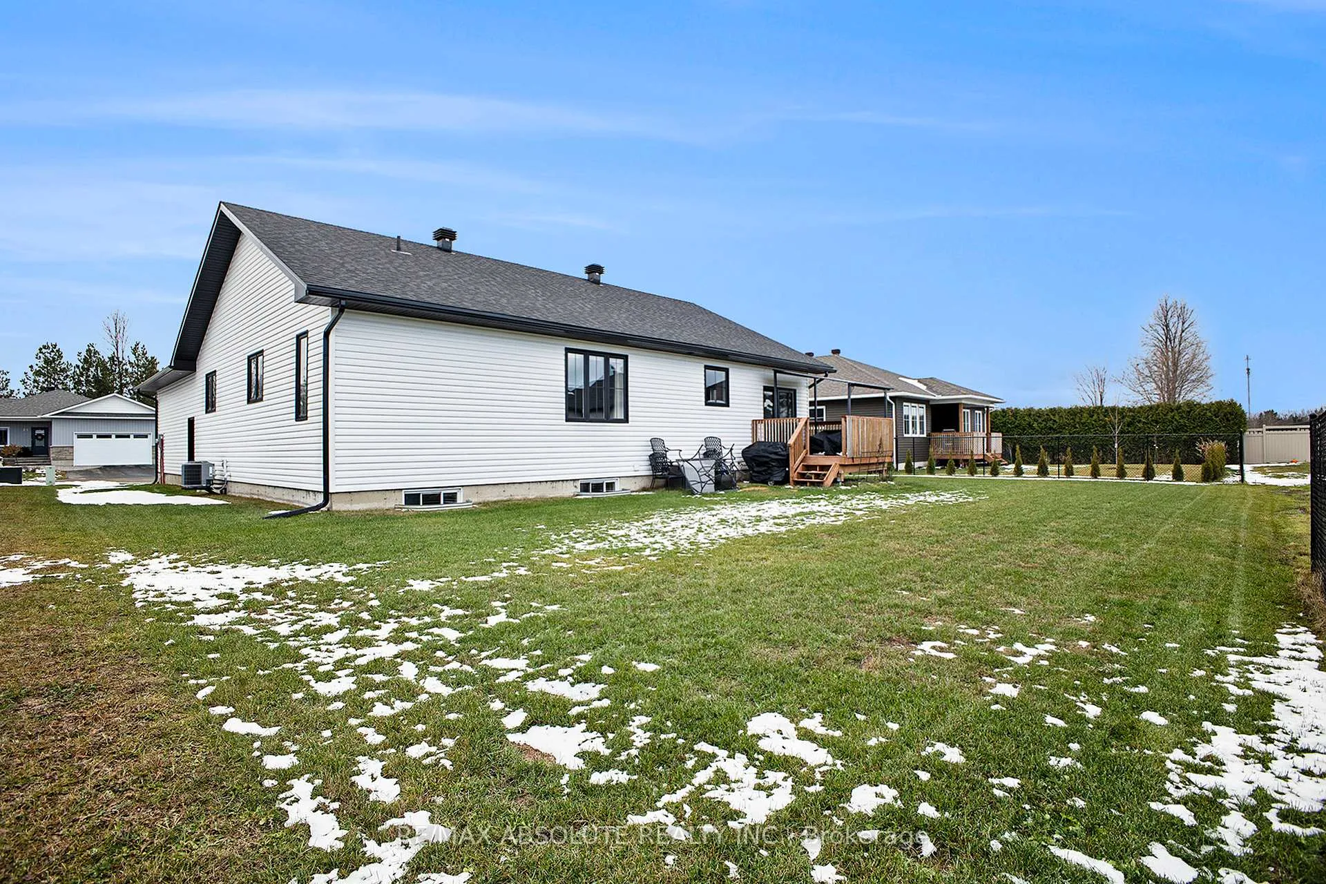 Photo 26 of 18 Morrison Drive, Whitewater Region, Cobden — HOMEH