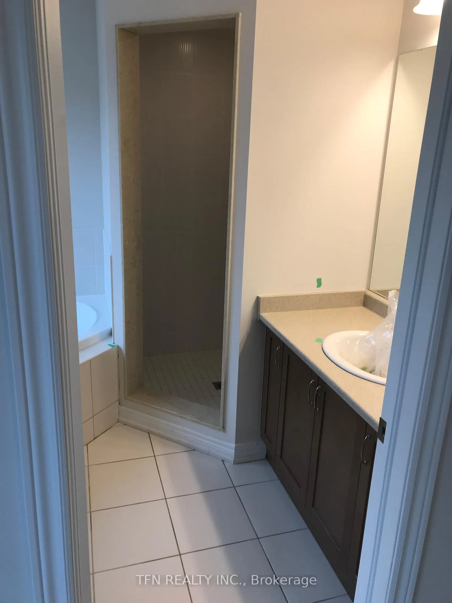 Photo 14 of 32 Spokanne Street, Brampton, Sandringham-Wellington North — HOMEH