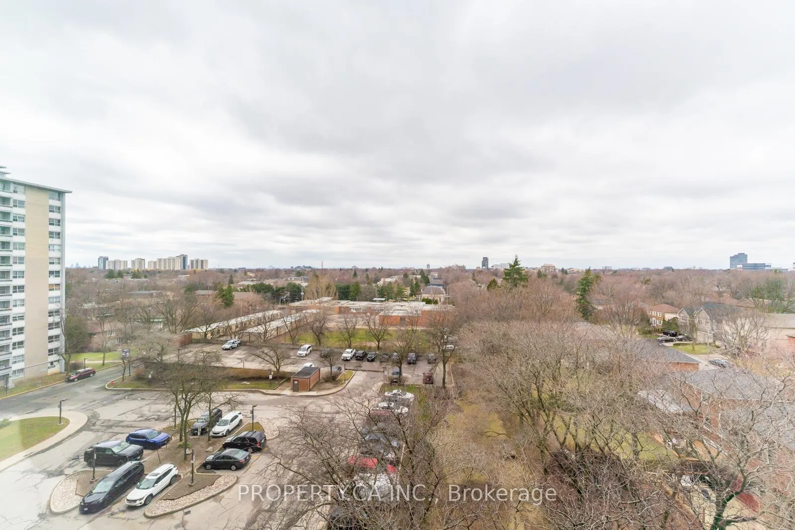 Photo 35 of Unit 802, 3000 Bathurst Street, Toronto, Englemount-Lawrence — HOMEH