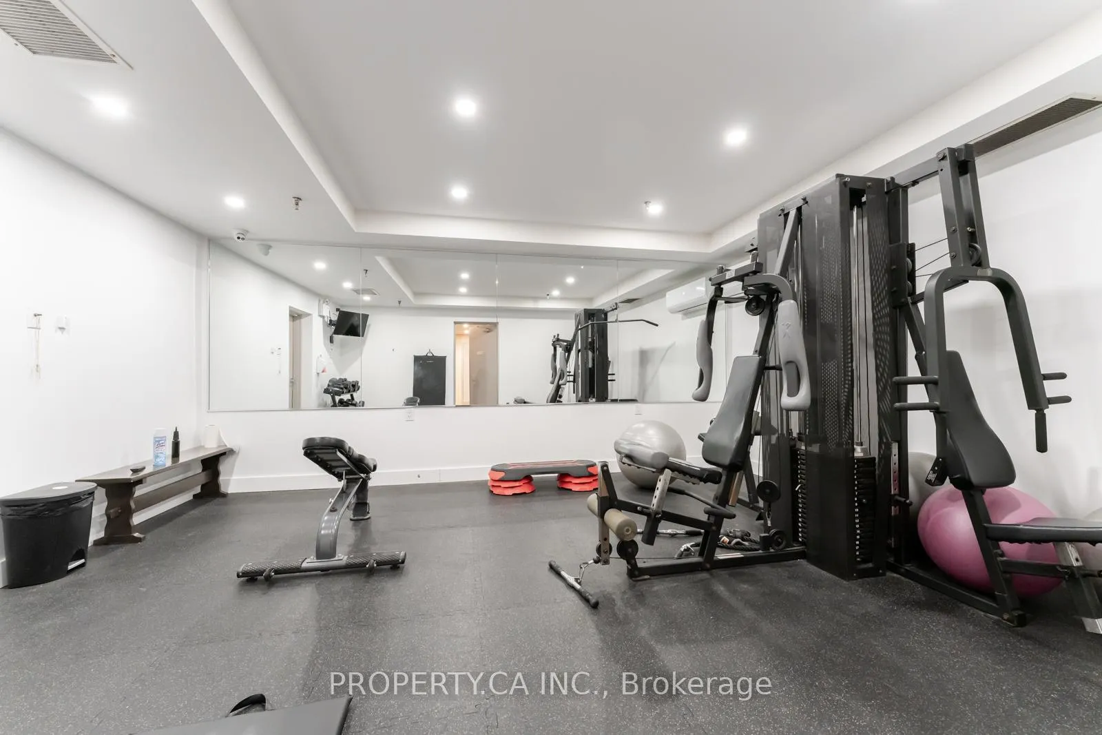 Photo 36 of Unit 802, 3000 Bathurst Street, Toronto, Englemount-Lawrence — HOMEH