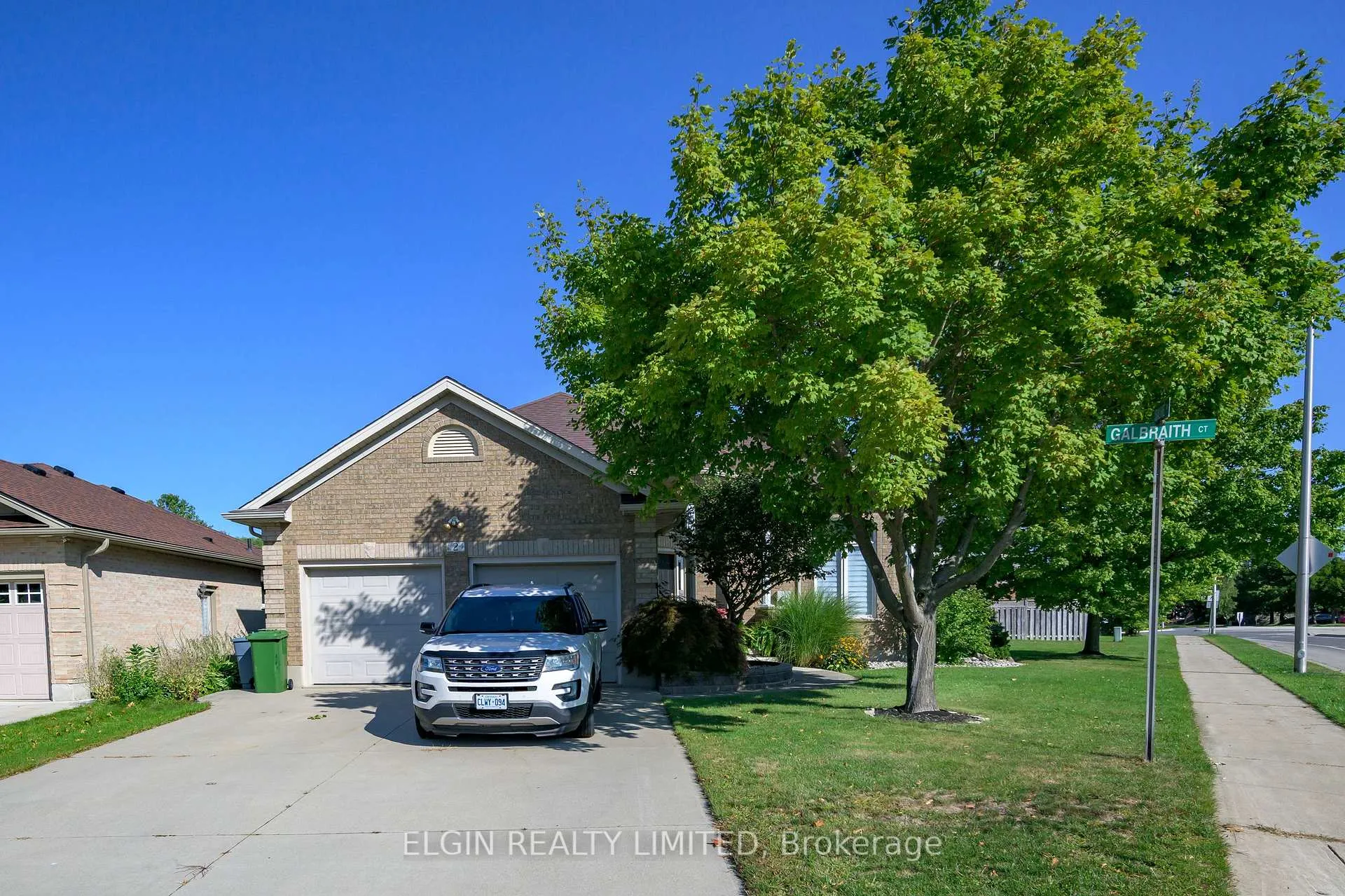 Photo 3 of 2 Galbraith Court, St. Thomas — HOMEH