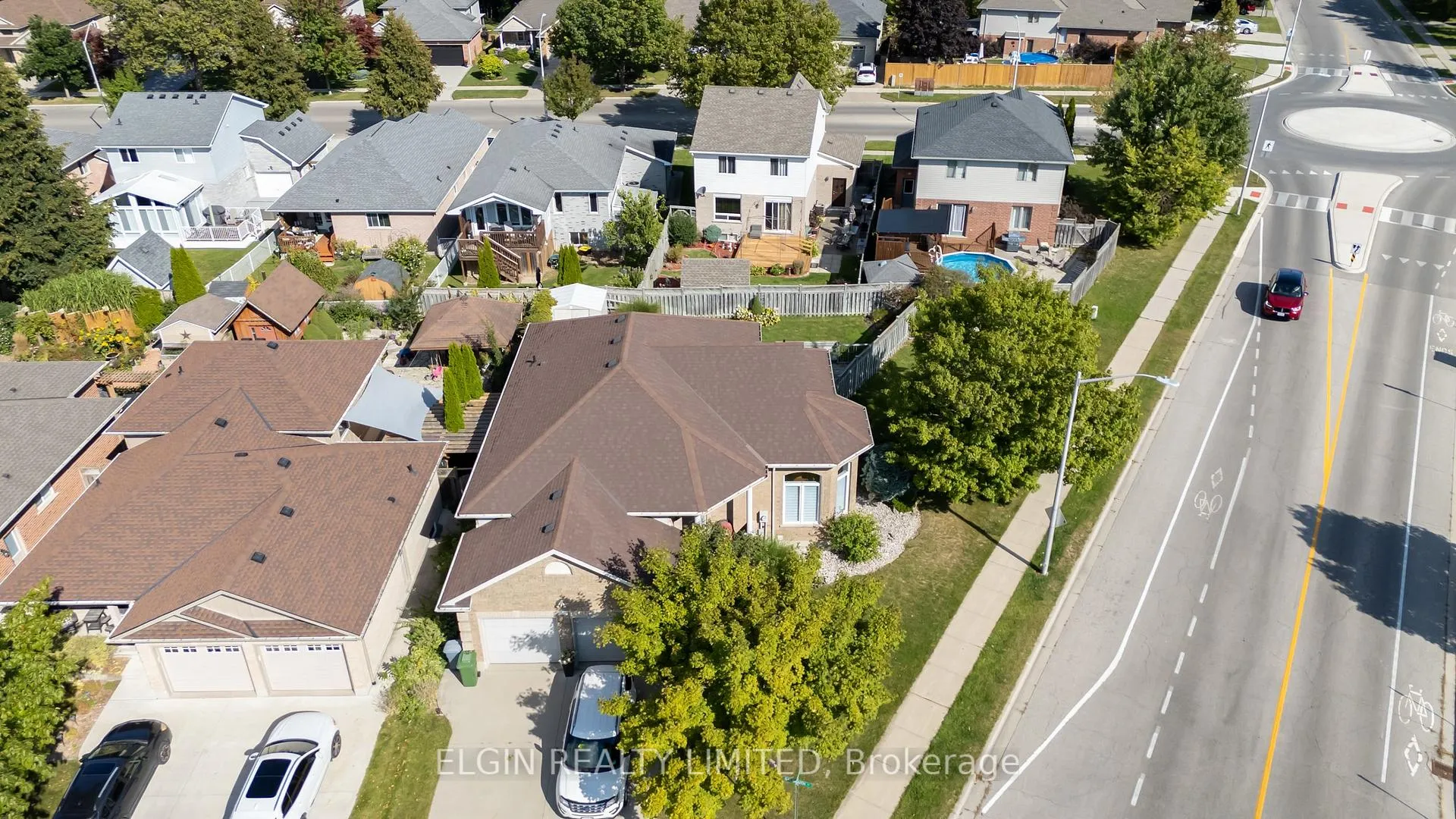 Photo 13 of 2 Galbraith Court, St. Thomas — HOMEH