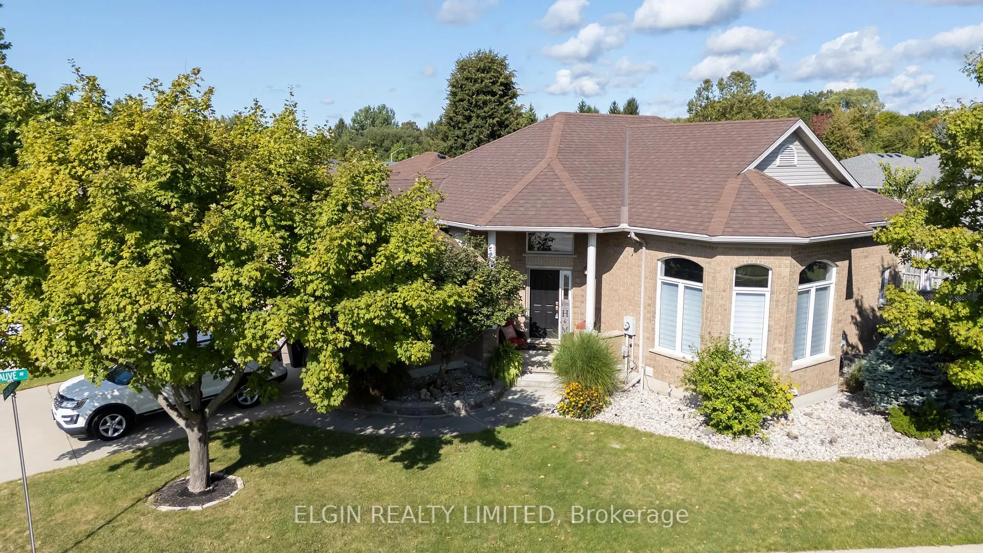 Photo 16 of 2 Galbraith Court, St. Thomas — HOMEH