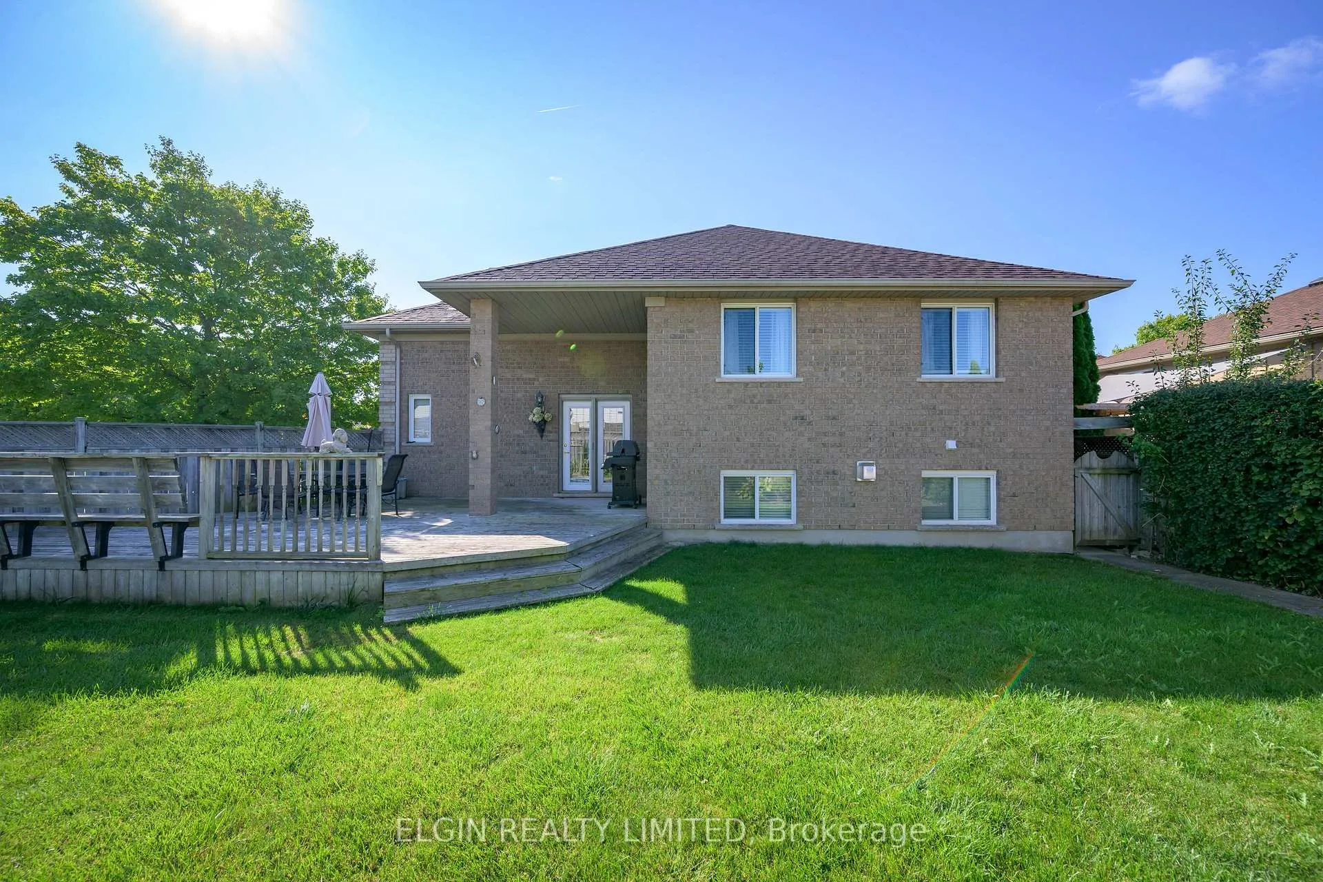 Photo 20 of 2 Galbraith Court, St. Thomas — HOMEH