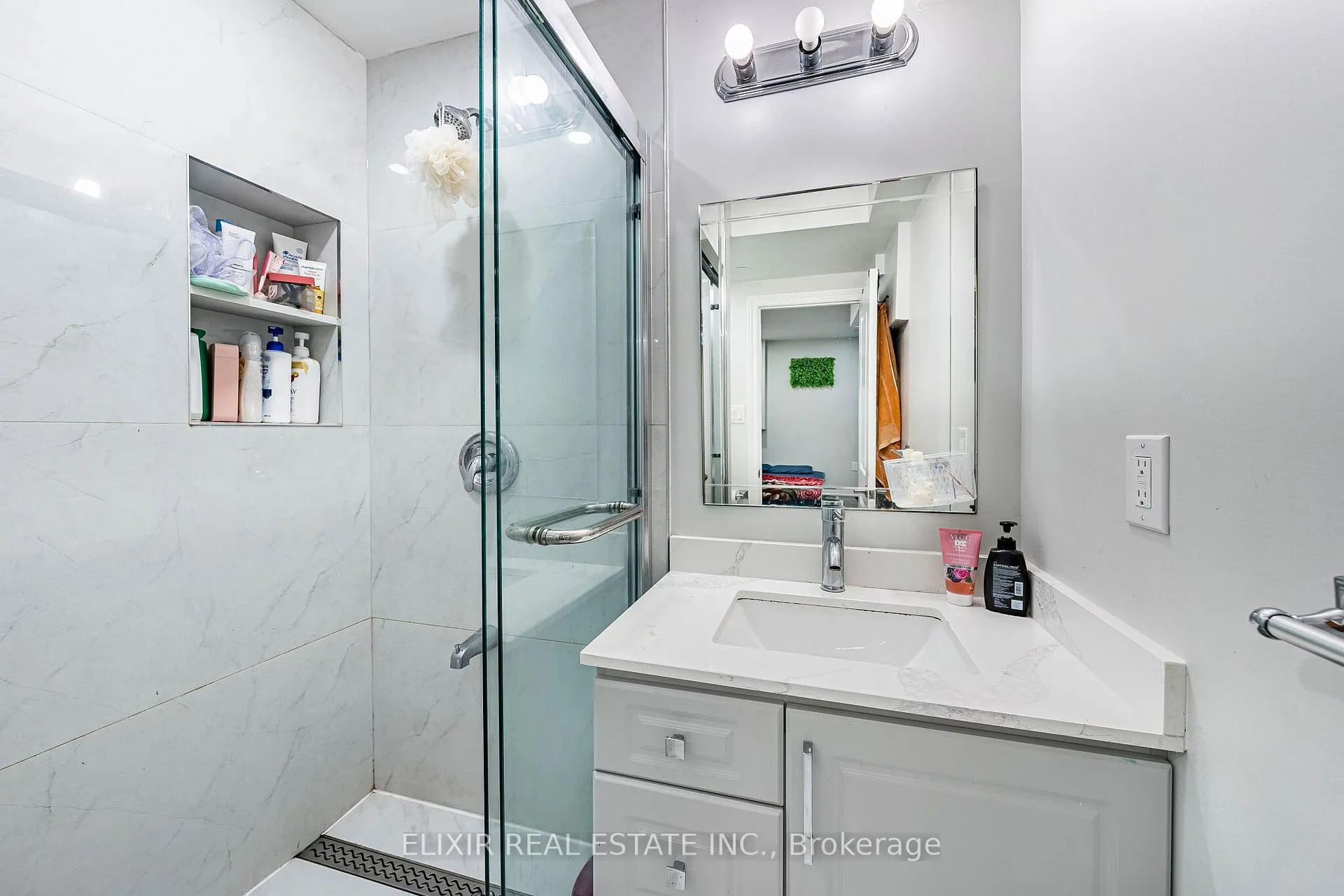 Photo 39 of 82 Kimbark Drive, Brampton, Northwood Park — HOMEH