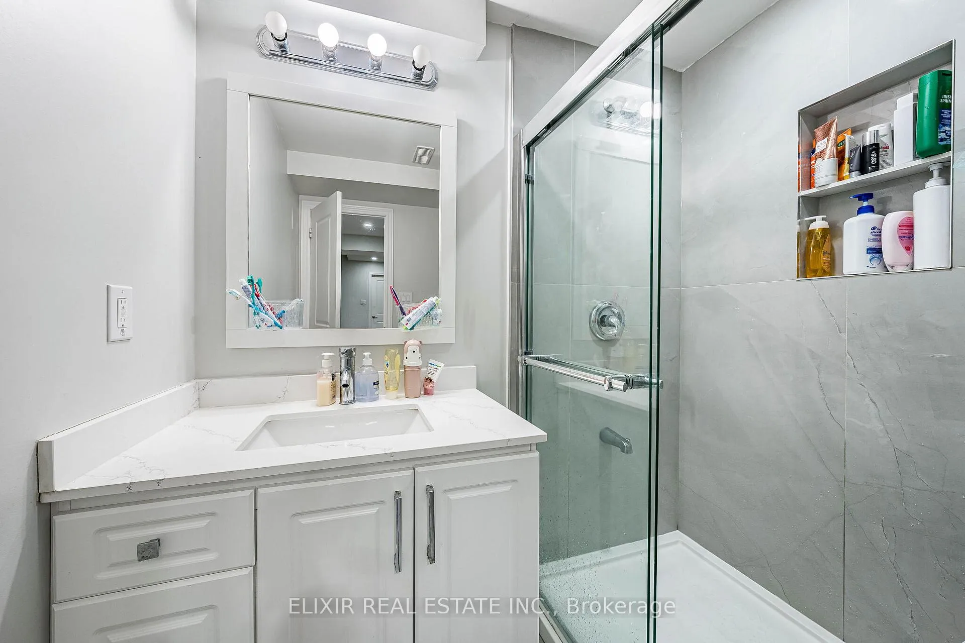 Photo 45 of 82 Kimbark Drive, Brampton, Northwood Park — HOMEH