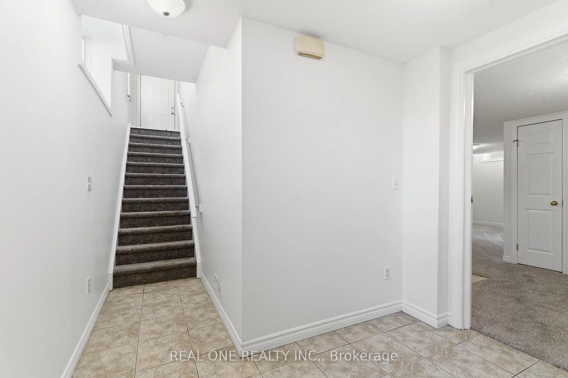 Photo 3 of Unit Basement, 132 Dawn Avenue, Guelph, Clairfields/Hanlon Business Park — HOMEH