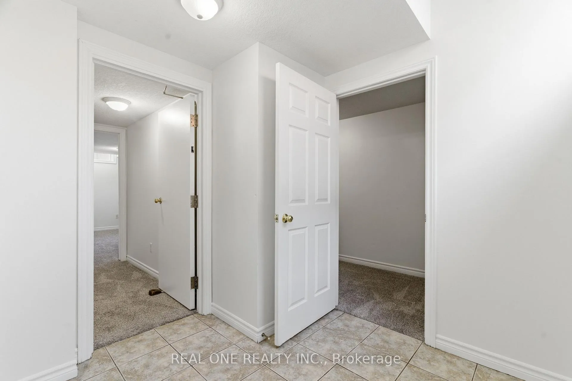 Photo 4 of Unit Basement, 132 Dawn Avenue, Guelph, Clairfields/Hanlon Business Park — HOMEH