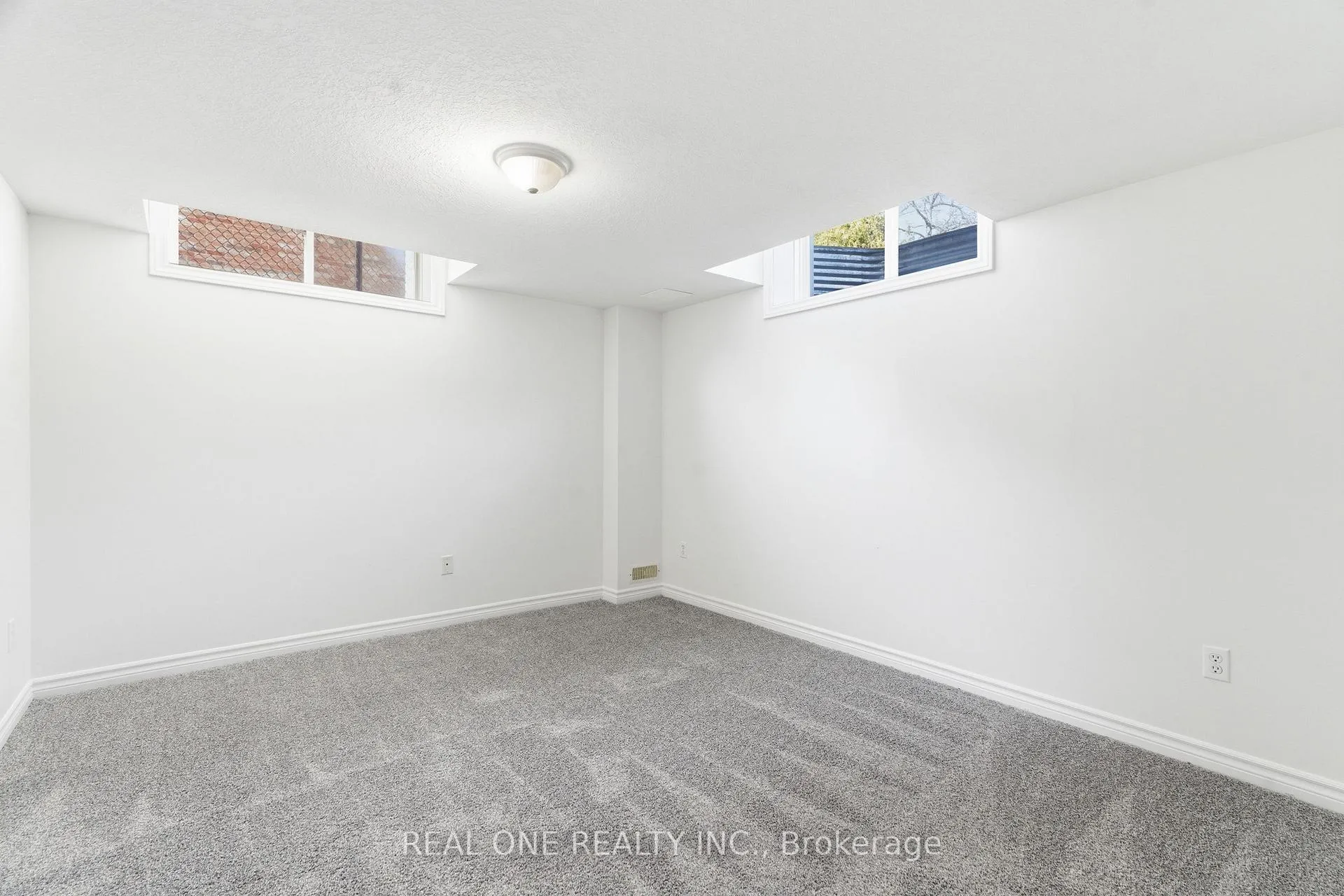 Photo 10 of Unit Basement, 132 Dawn Avenue, Guelph, Clairfields/Hanlon Business Park — HOMEH
