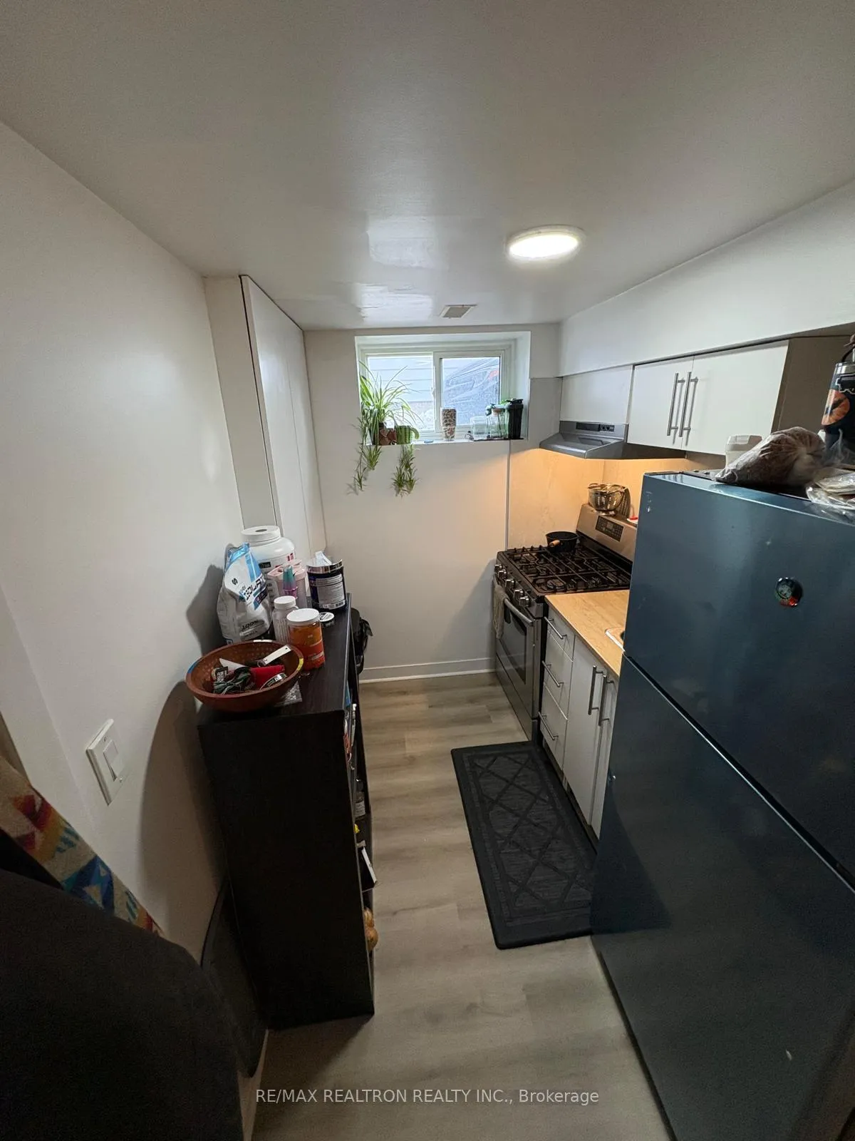 Photo 26 of 143 Peel Street, Barrie, Wellington — HOMEH