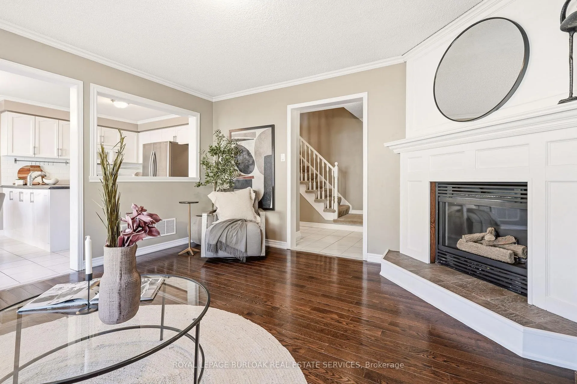 Photo 4 of 95 Thornlodge Drive, Hamilton, Waterdown — HOMEH