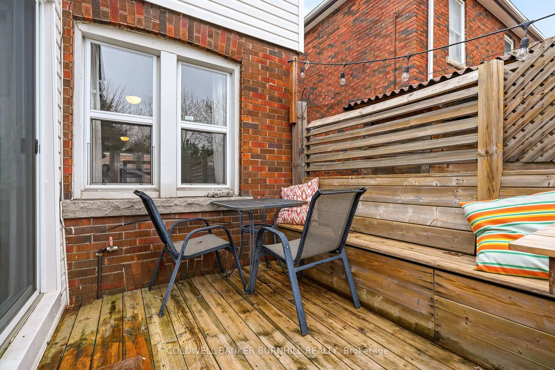Photo 42 of 80 Weir Street N, Hamilton, Homeside — HOMEH
