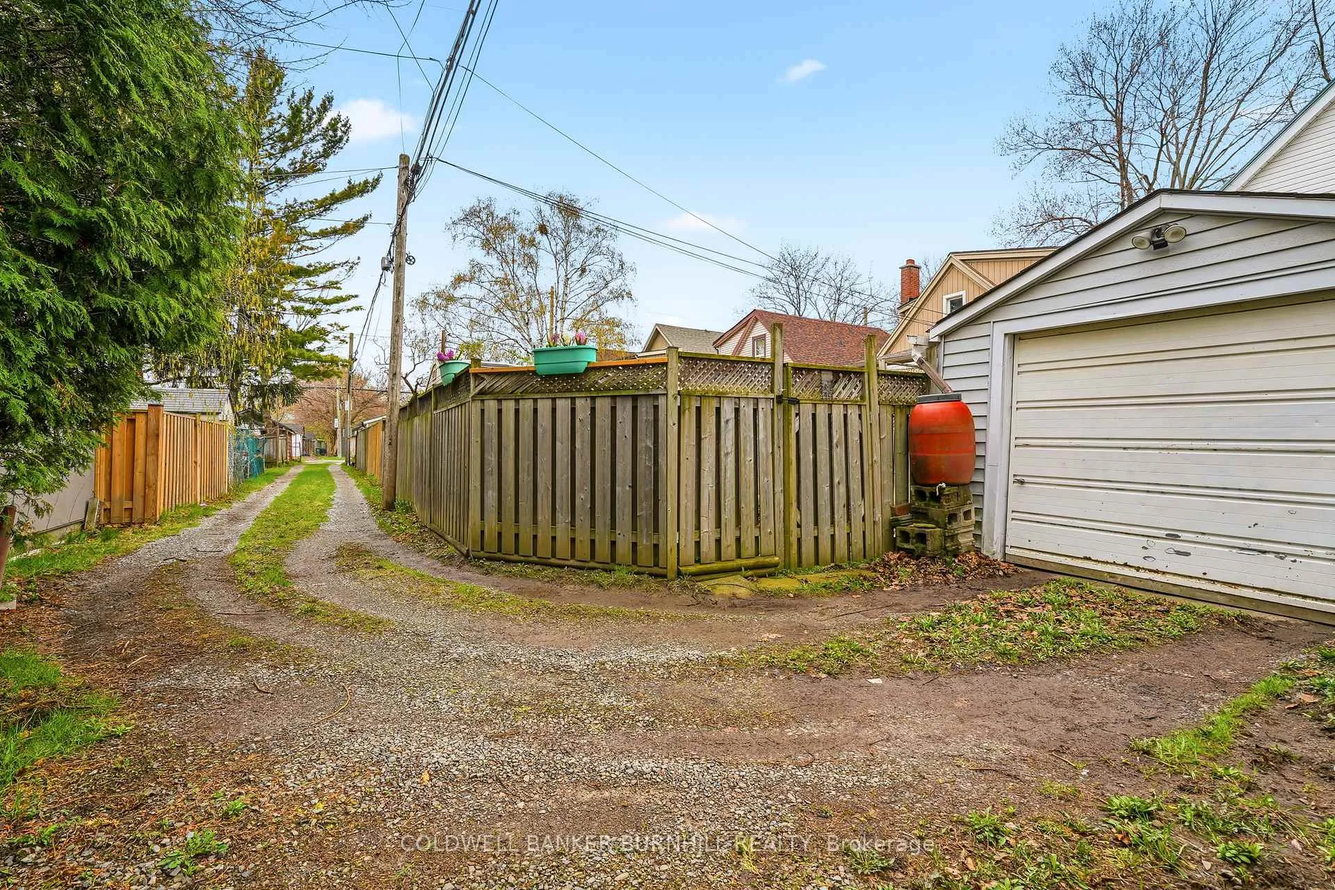 Photo 46 of 80 Weir Street N, Hamilton, Homeside — HOMEH