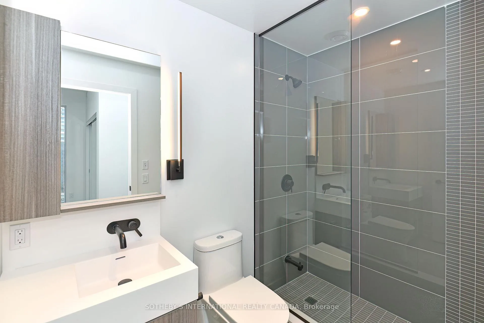 Photo 14 of Unit 1102S, 127 Broadway Avenue, Toronto, Mount Pleasant West — HOMEH