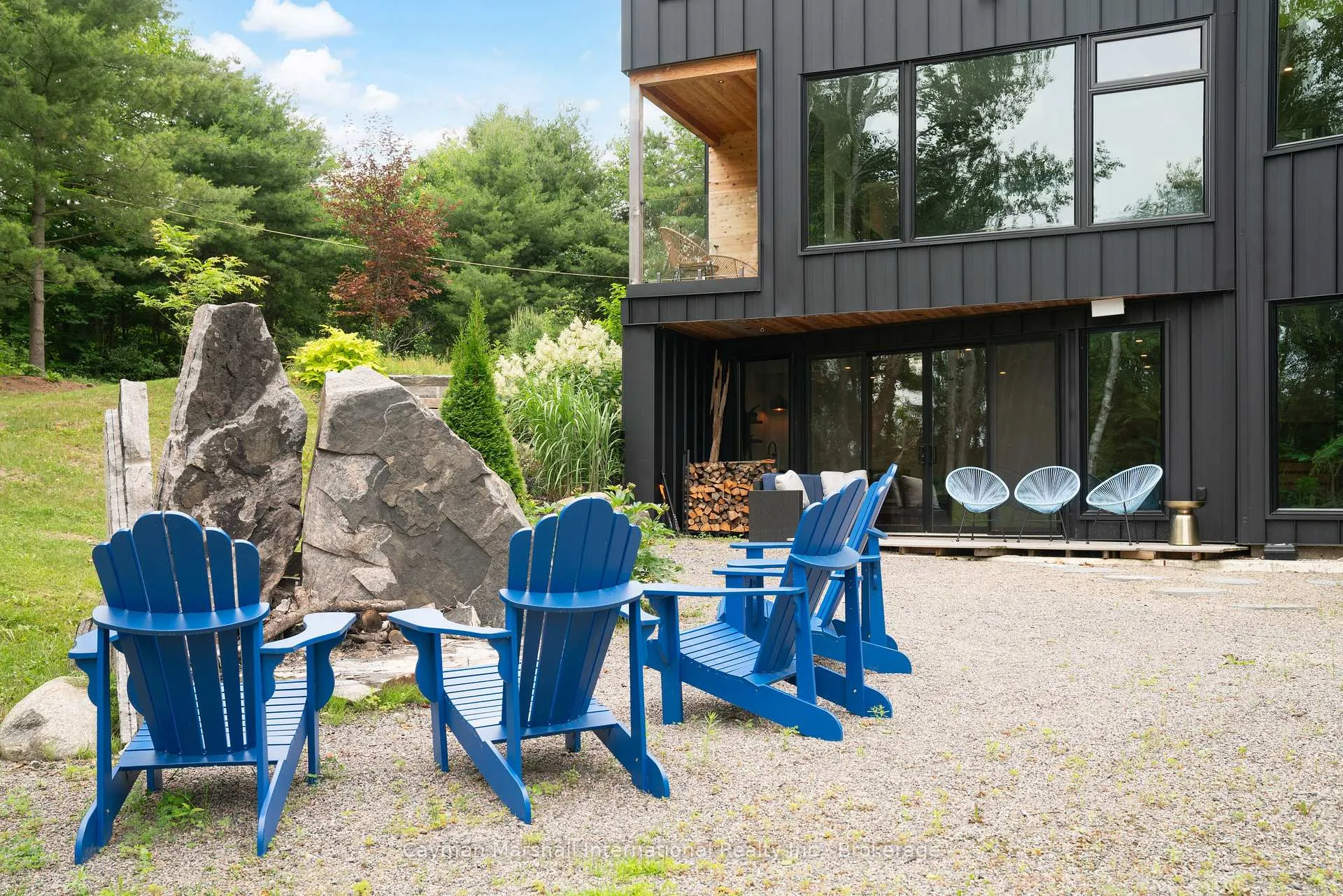 Photo 27 of 1016 Zoe Lane, Bracebridge, Macaulay — HOMEH