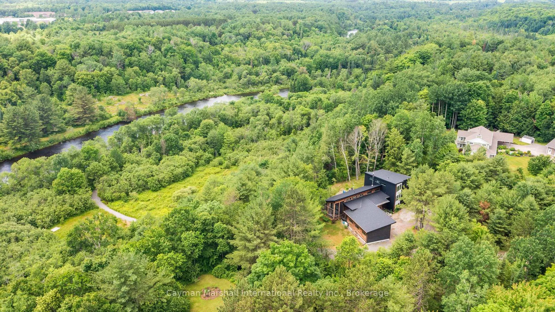 Photo 29 of 1016 Zoe Lane, Bracebridge, Macaulay — HOMEH