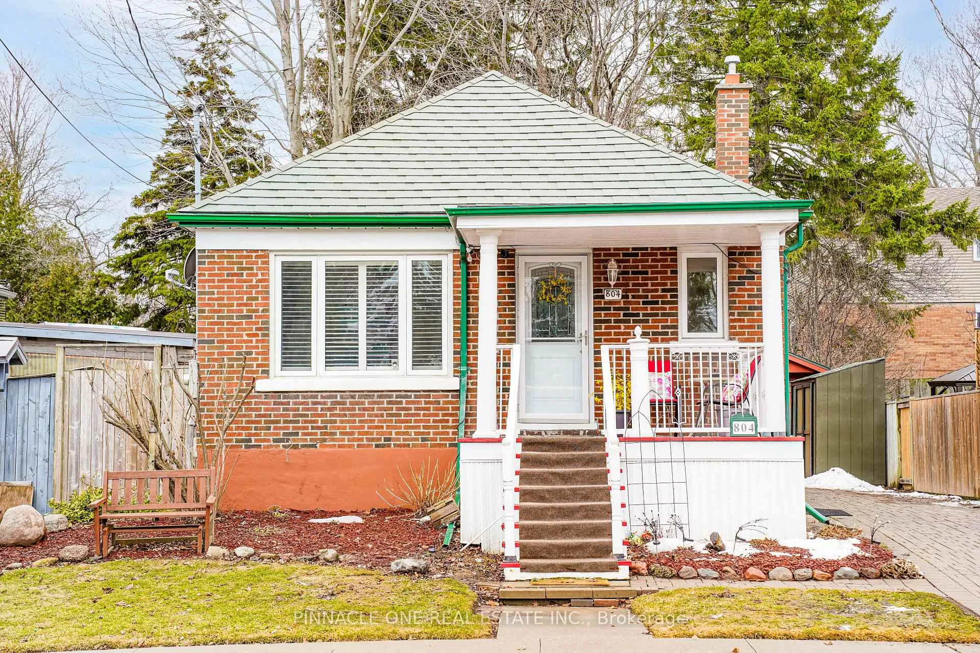 Photo 4 of 804 Byron Street S, Whitby, Downtown Whitby — HOMEH