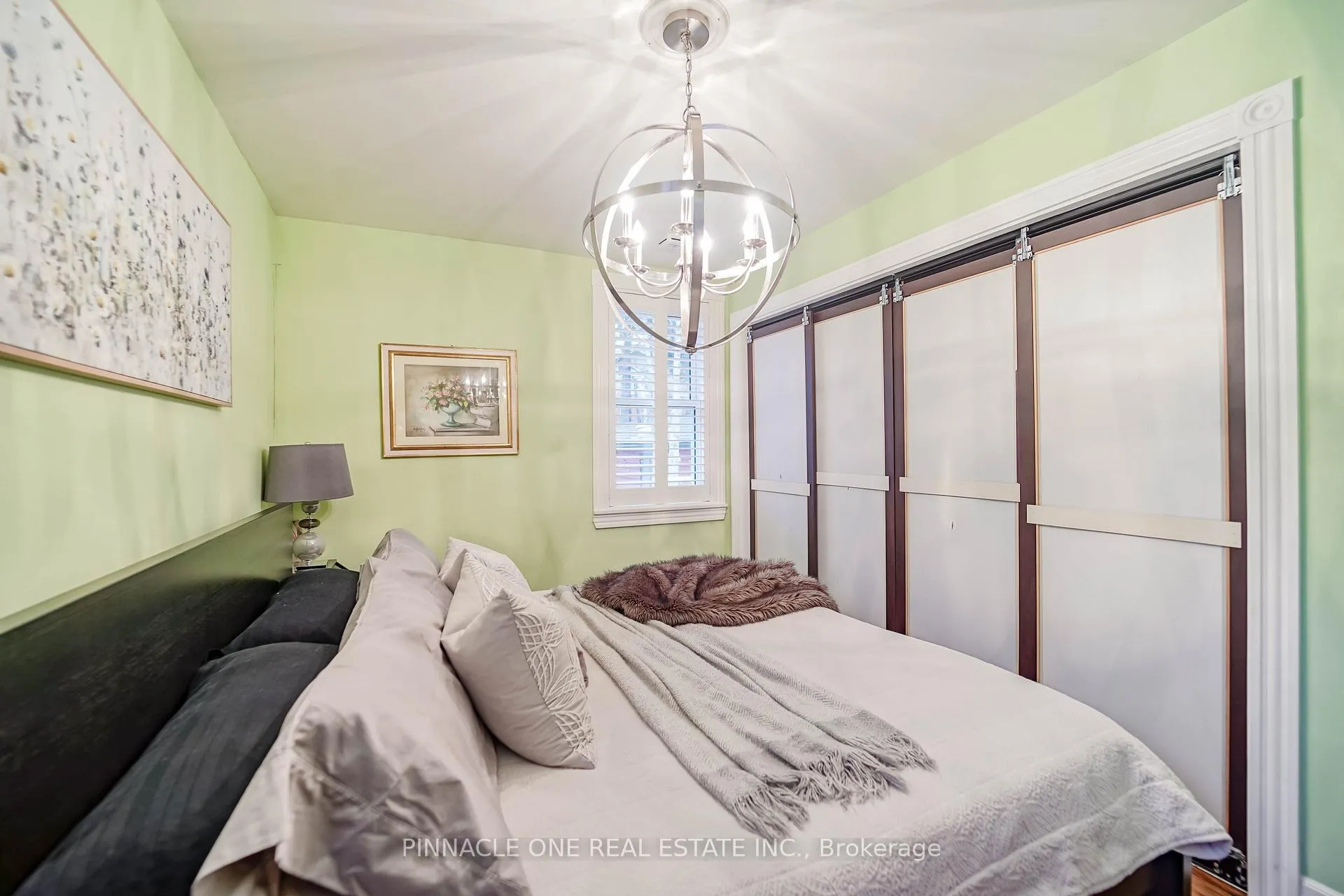 Photo 23 of 804 Byron Street S, Whitby, Downtown Whitby — HOMEH