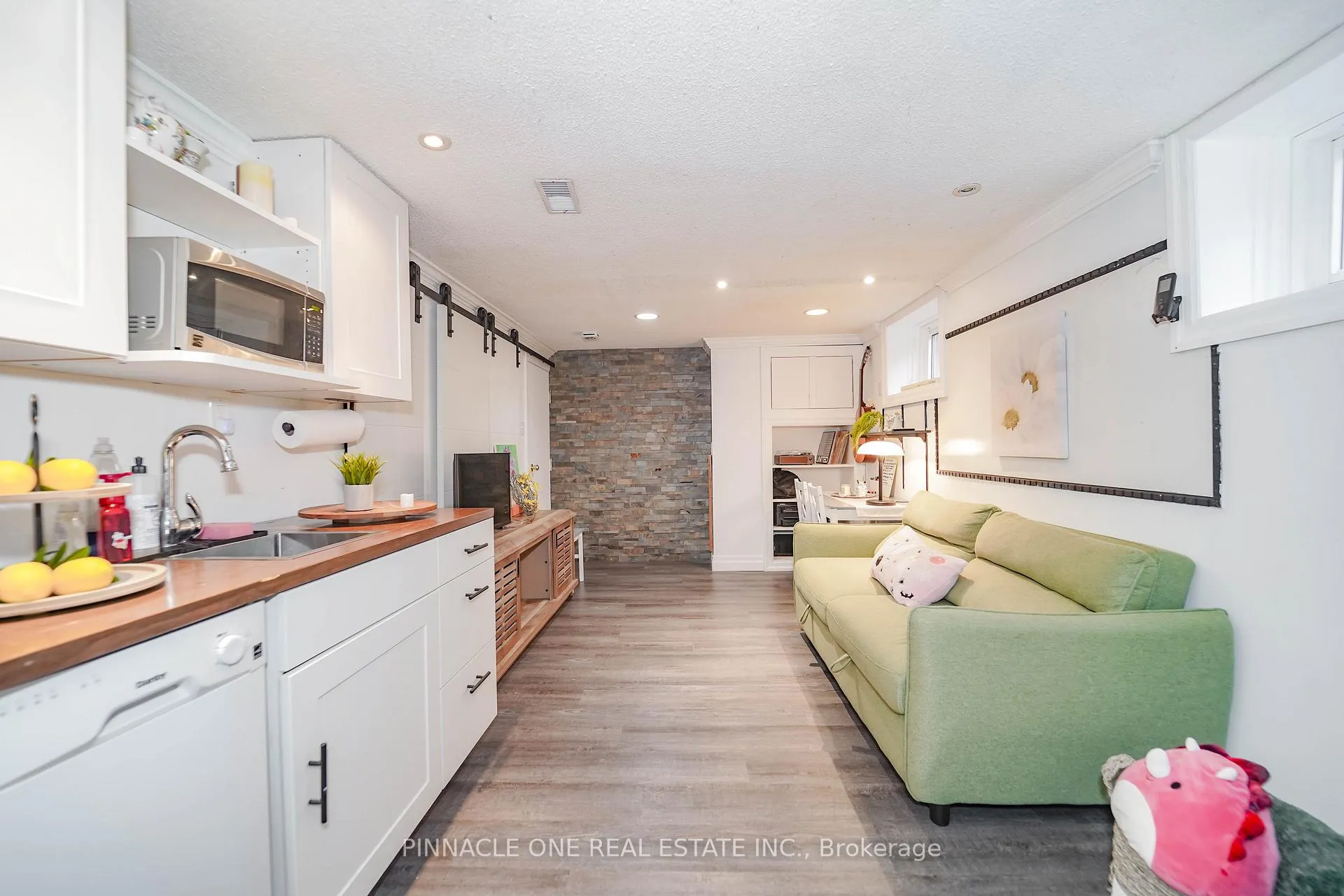 Photo 33 of 804 Byron Street S, Whitby, Downtown Whitby — HOMEH