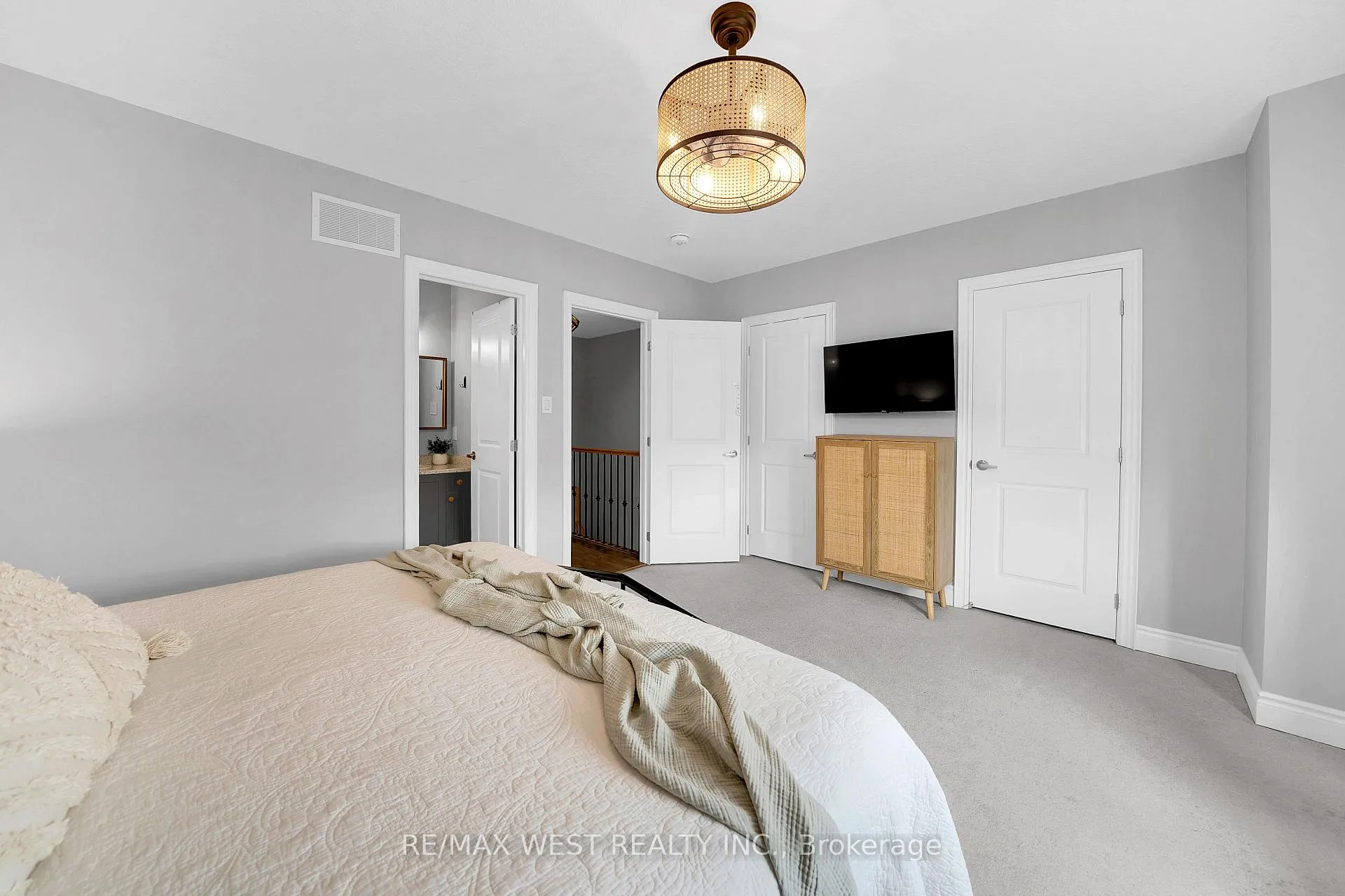 Photo 24 of 173 Walker Boulevard, New Tecumseth, Alliston — HOMEH