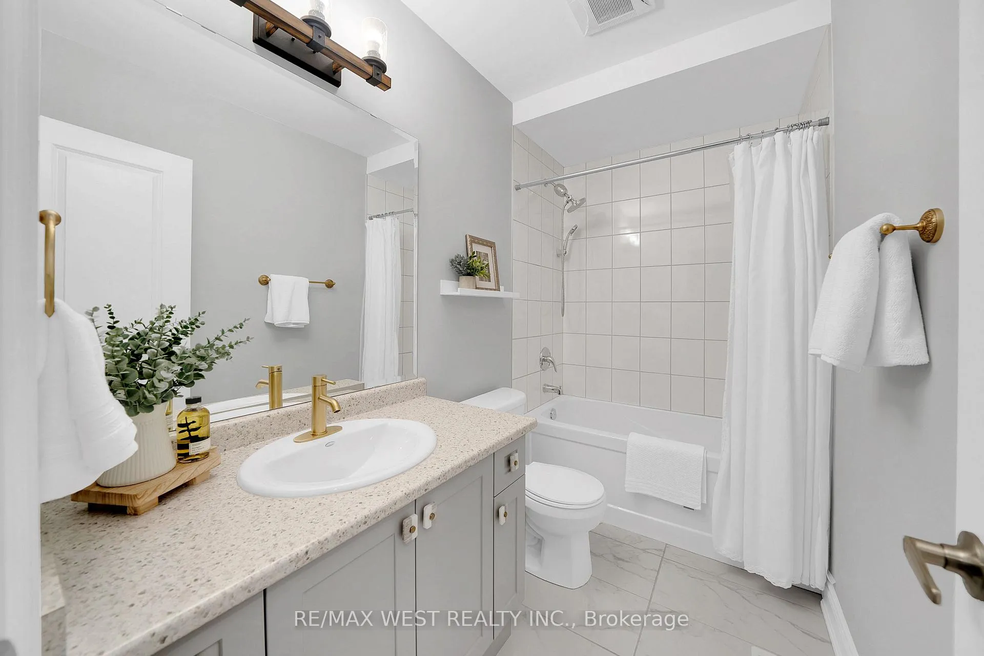Photo 28 of 173 Walker Boulevard, New Tecumseth, Alliston — HOMEH