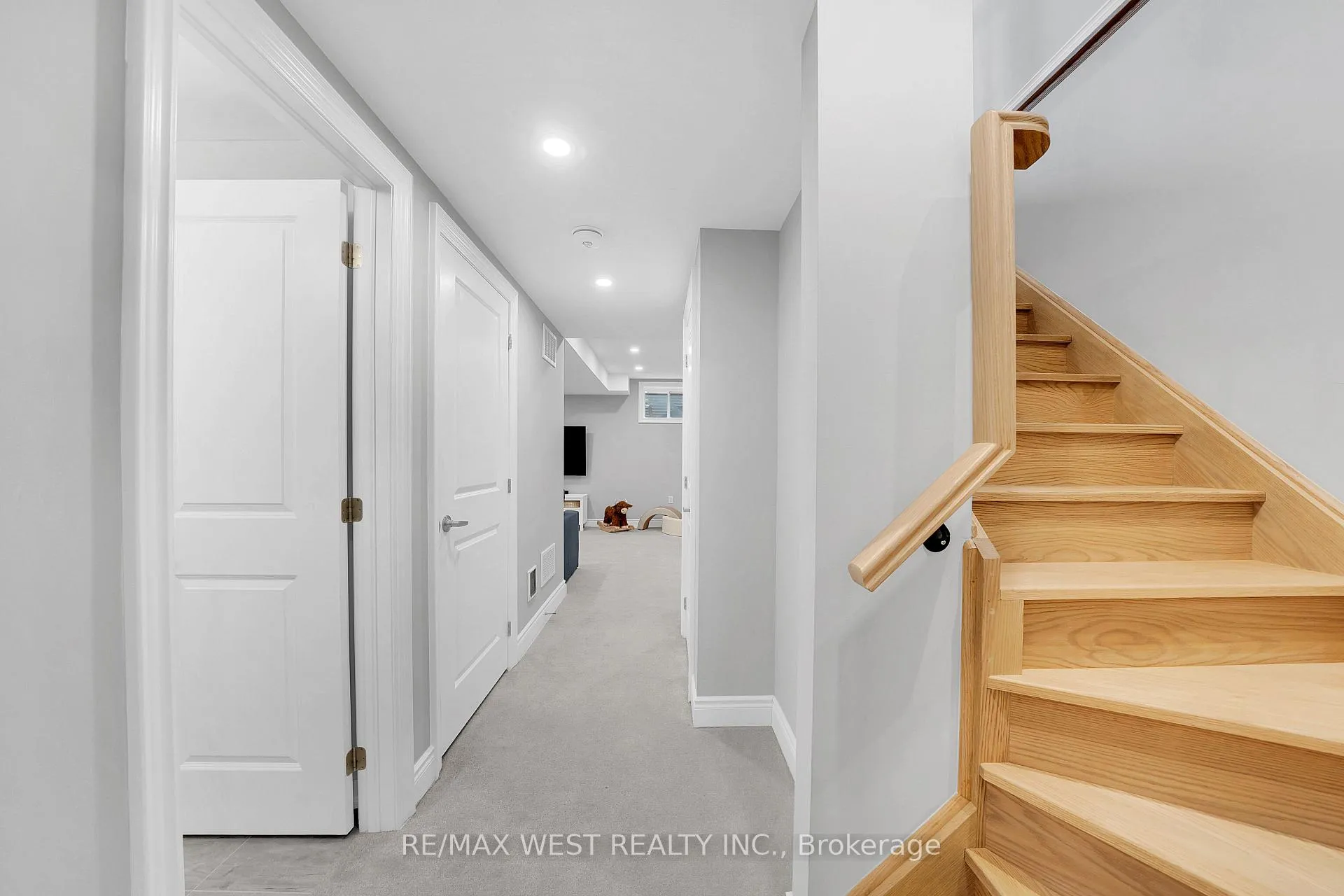 Photo 33 of 173 Walker Boulevard, New Tecumseth, Alliston — HOMEH