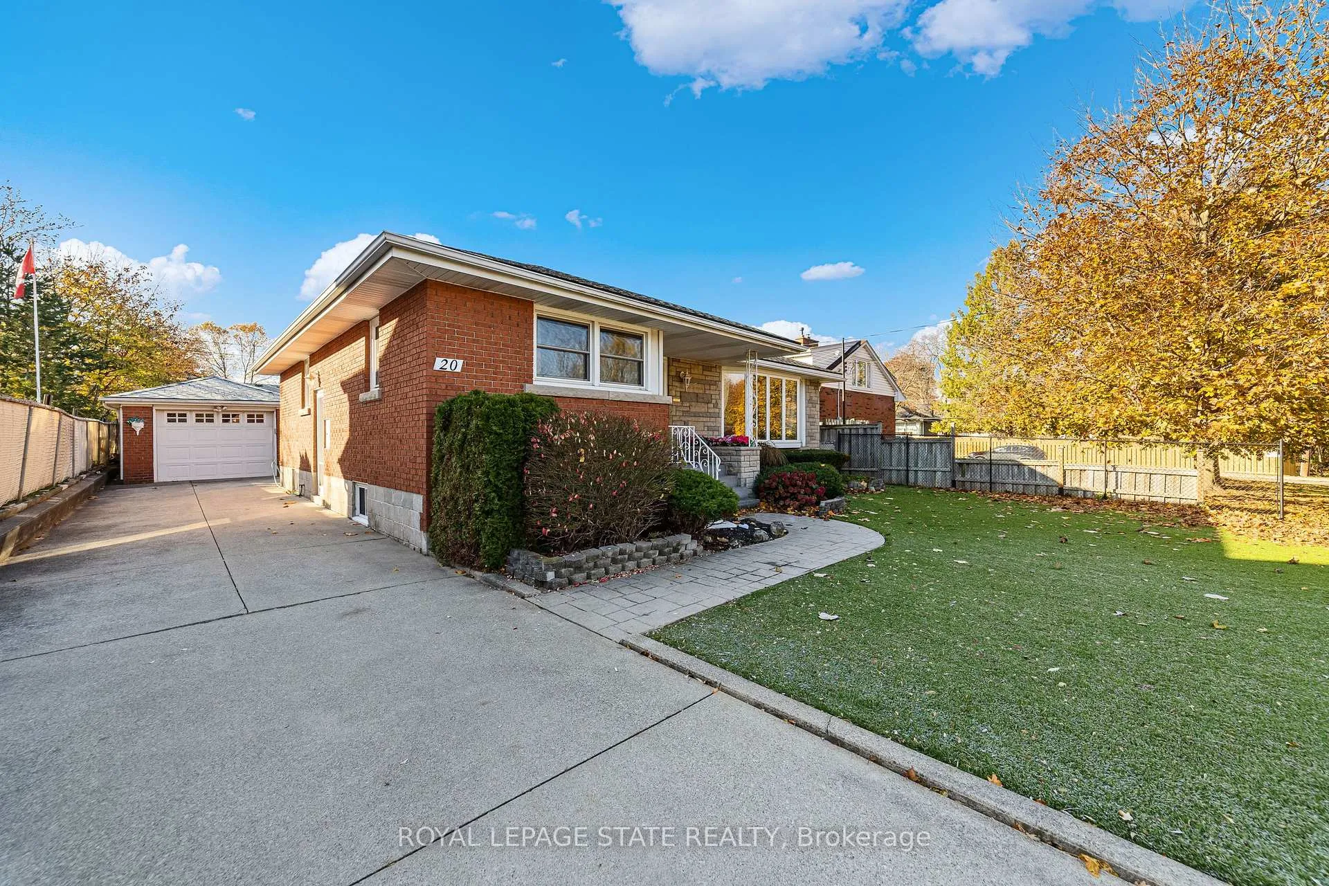 Photo 1 of 20 Burwell Avenue, Hamilton, Stoney Creek — HOMEH