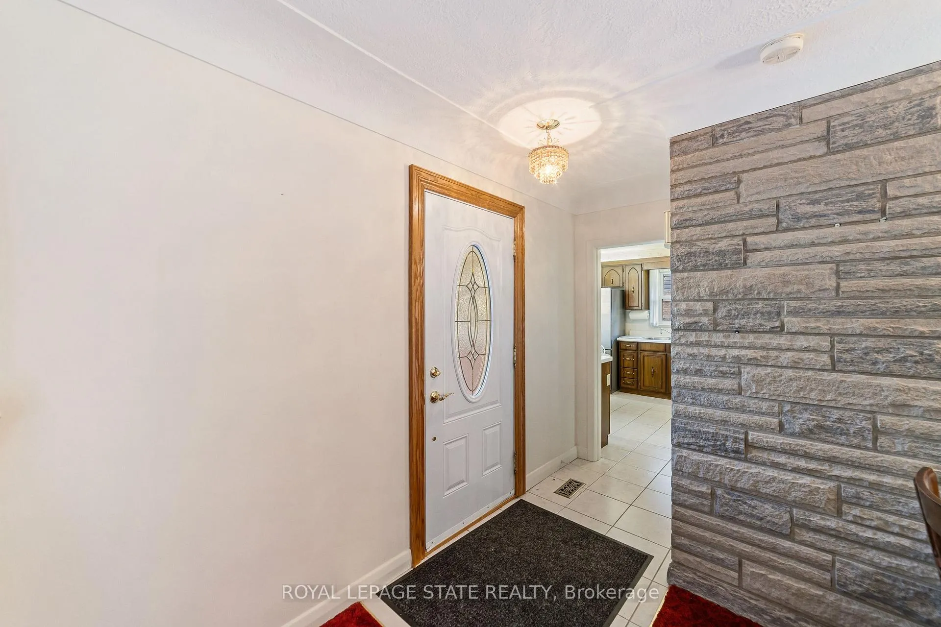 Photo 6 of 20 Burwell Avenue, Hamilton, Stoney Creek — HOMEH