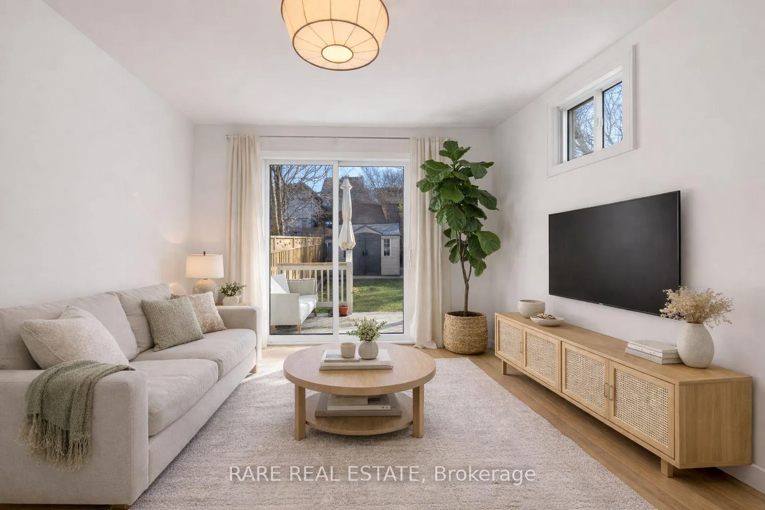 Photo 8 of 283 Chisholm Avenue, Toronto, Woodbine-Lumsden — HOMEH