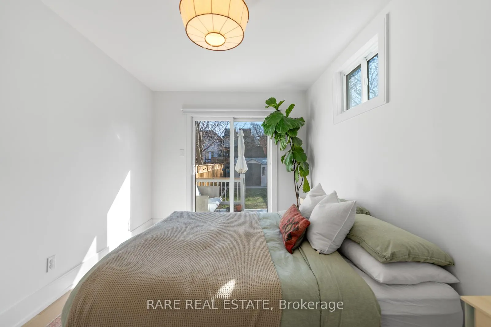 Photo 14 of 283 Chisholm Avenue, Toronto, Woodbine-Lumsden — HOMEH