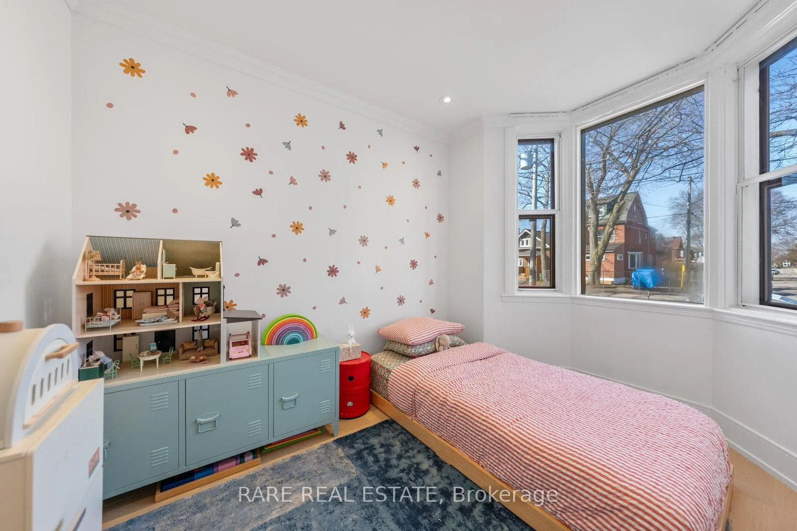 Photo 15 of 283 Chisholm Avenue, Toronto, Woodbine-Lumsden — HOMEH
