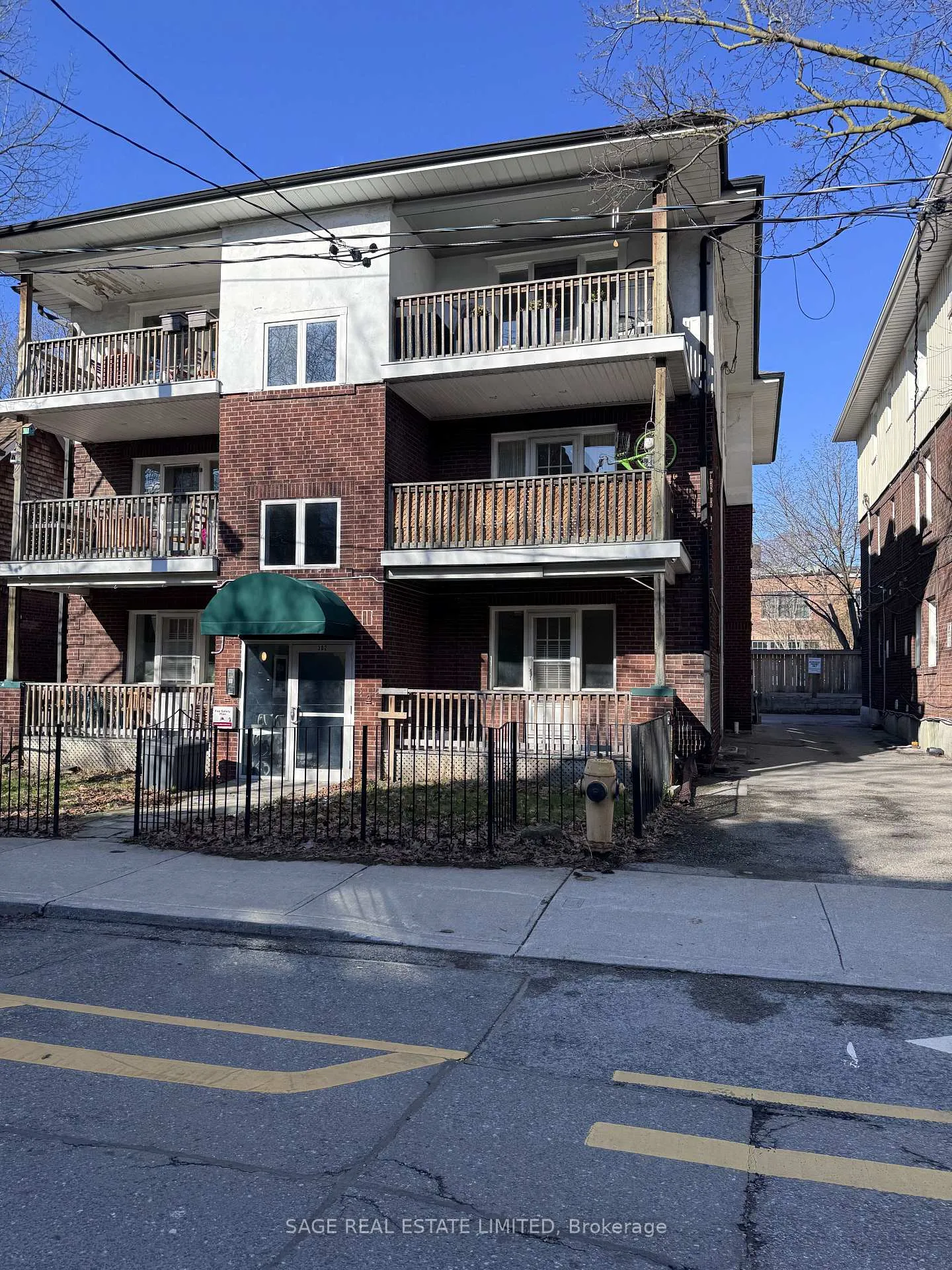Photo 2 of Unit 1, 302 Sumach Street, Toronto, Cabbagetown-South St. James Town — HOMEH