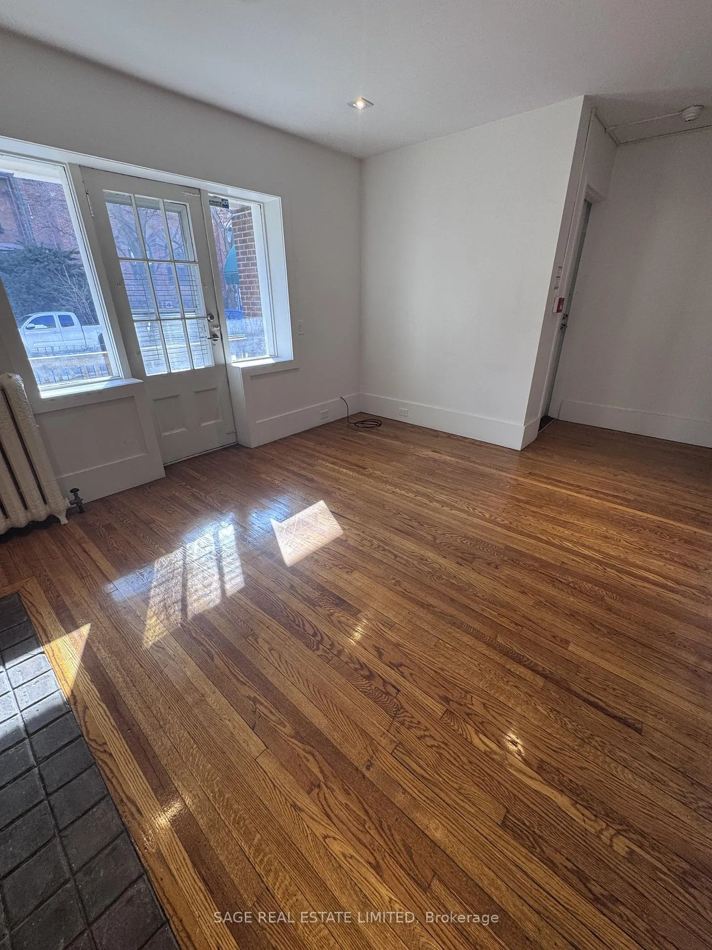 Photo 6 of Unit 1, 302 Sumach Street, Toronto, Cabbagetown-South St. James Town — HOMEH