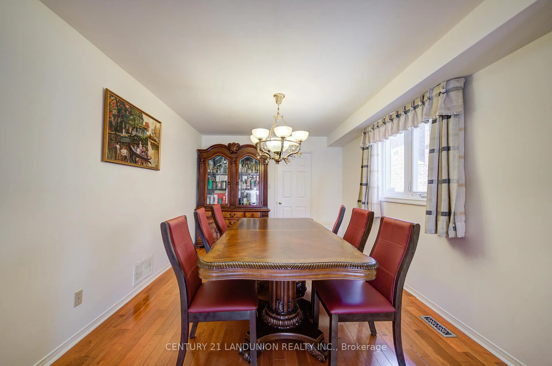 Photo 10 of 49 John Stiver Crescent, Markham, Buttonville — HOMEH