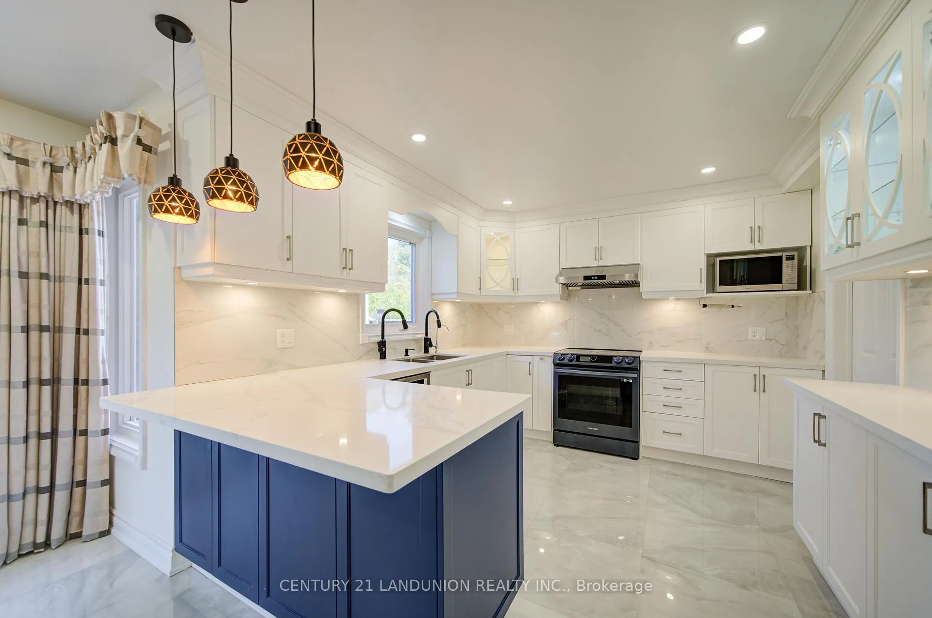 Photo 18 of 49 John Stiver Crescent, Markham, Buttonville — HOMEH