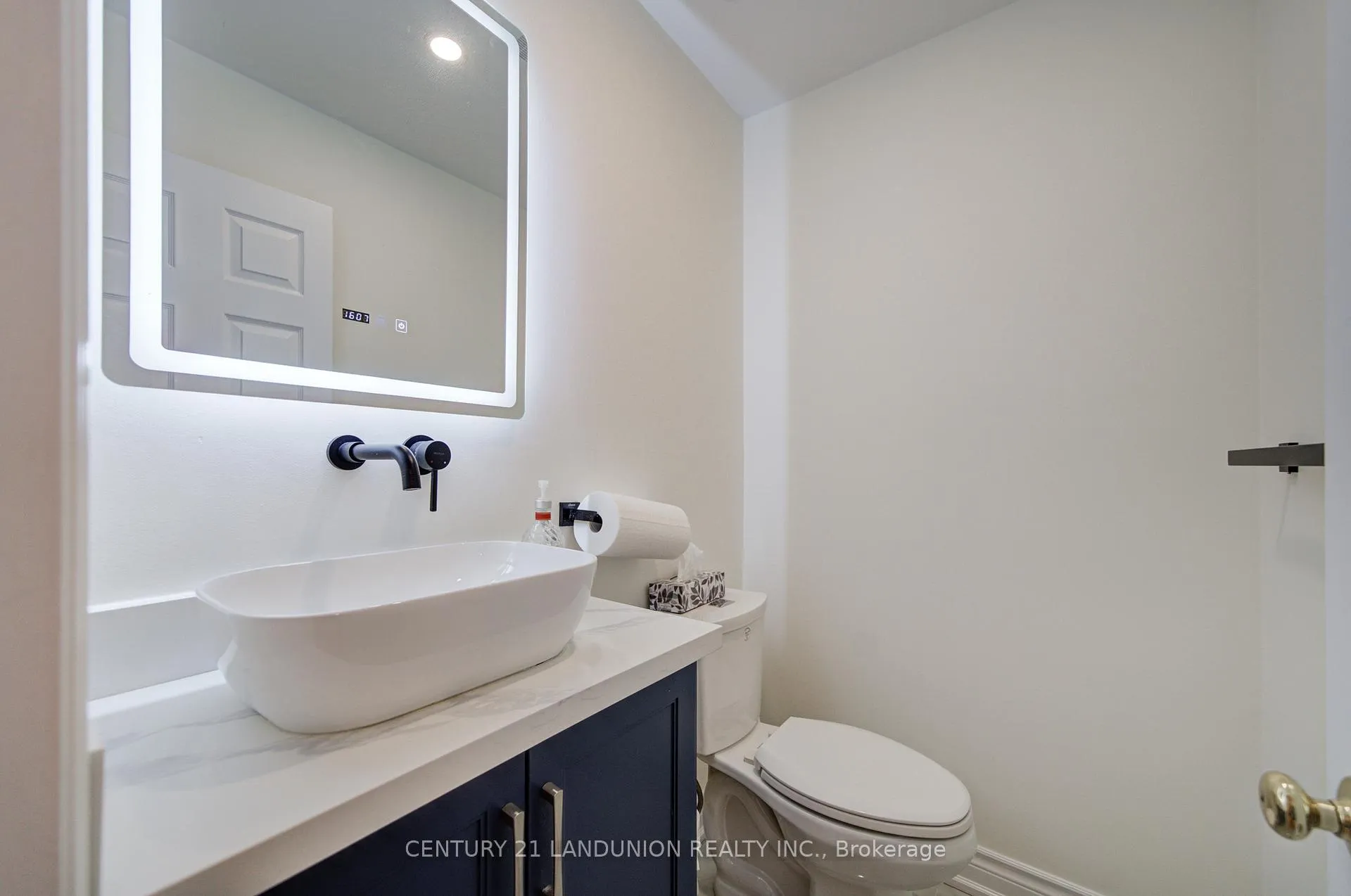 Photo 22 of 49 John Stiver Crescent, Markham, Buttonville — HOMEH