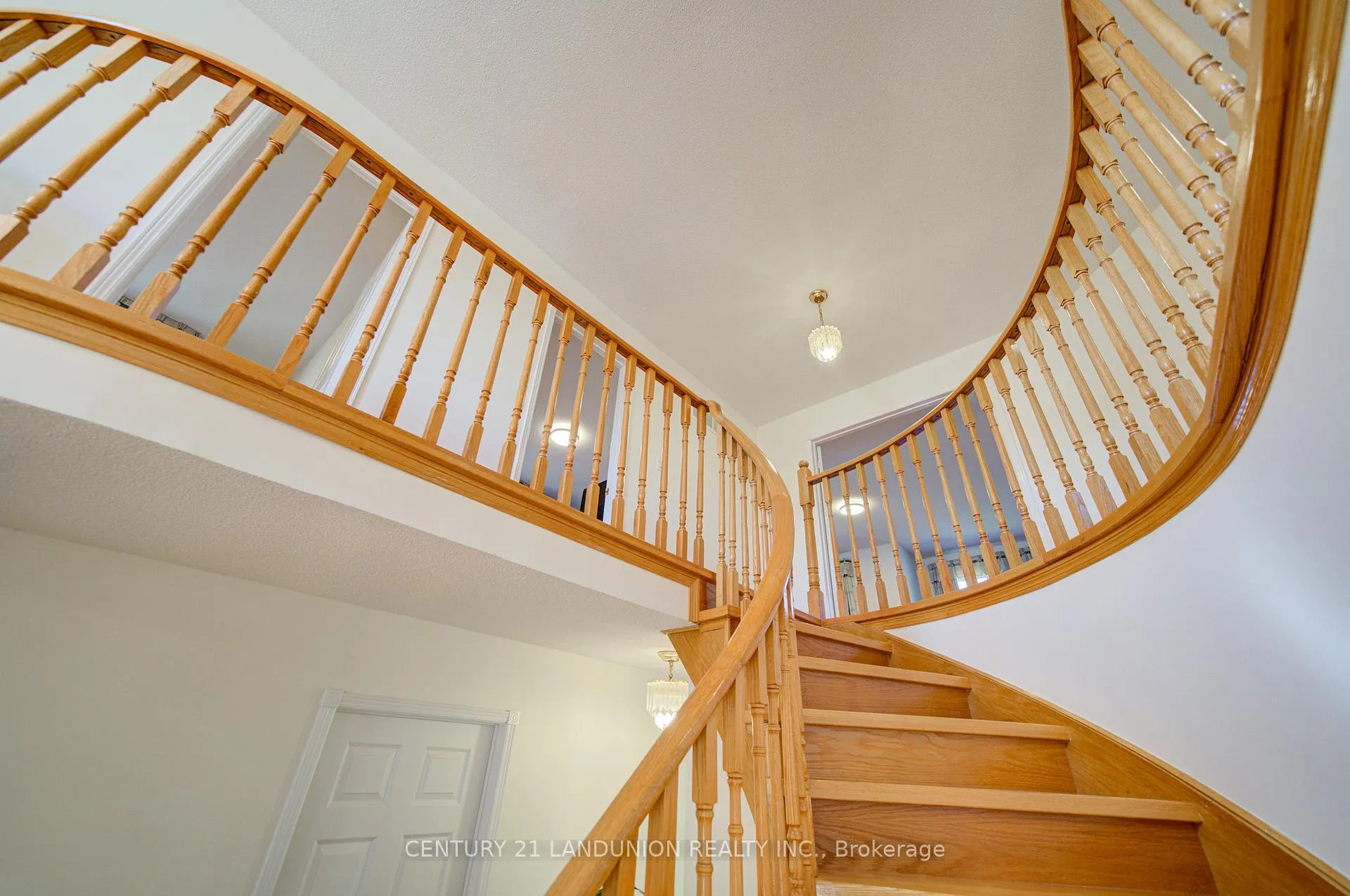 Photo 24 of 49 John Stiver Crescent, Markham, Buttonville — HOMEH