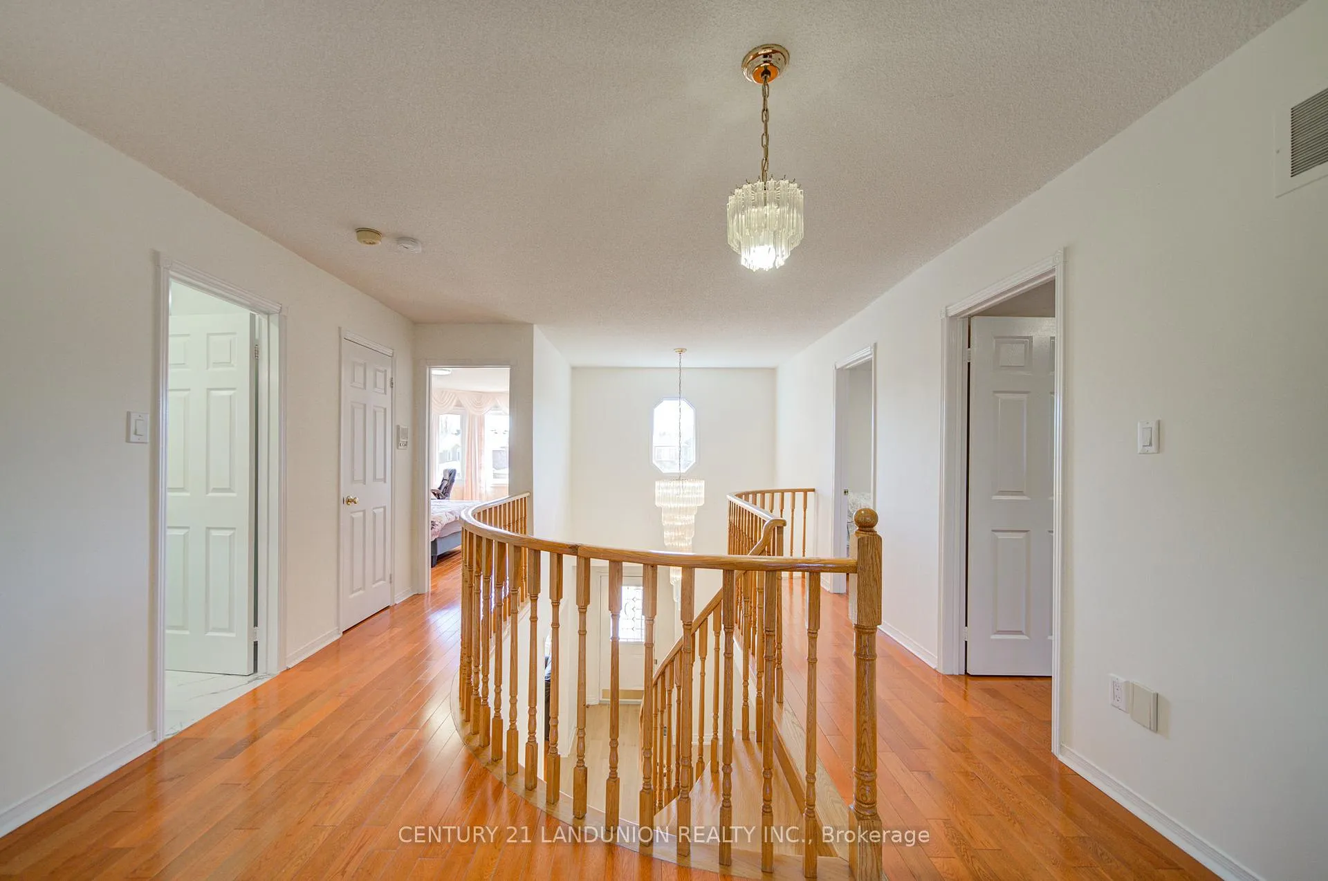 Photo 25 of 49 John Stiver Crescent, Markham, Buttonville — HOMEH