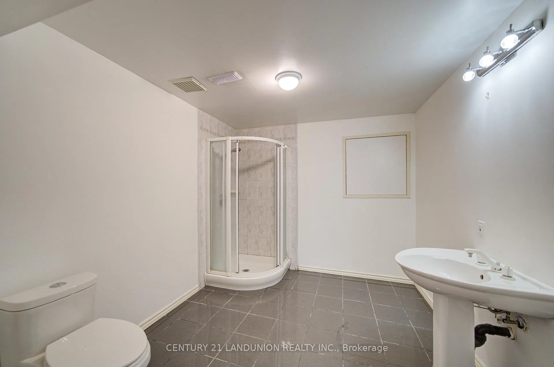 Photo 47 of 49 John Stiver Crescent, Markham, Buttonville — HOMEH