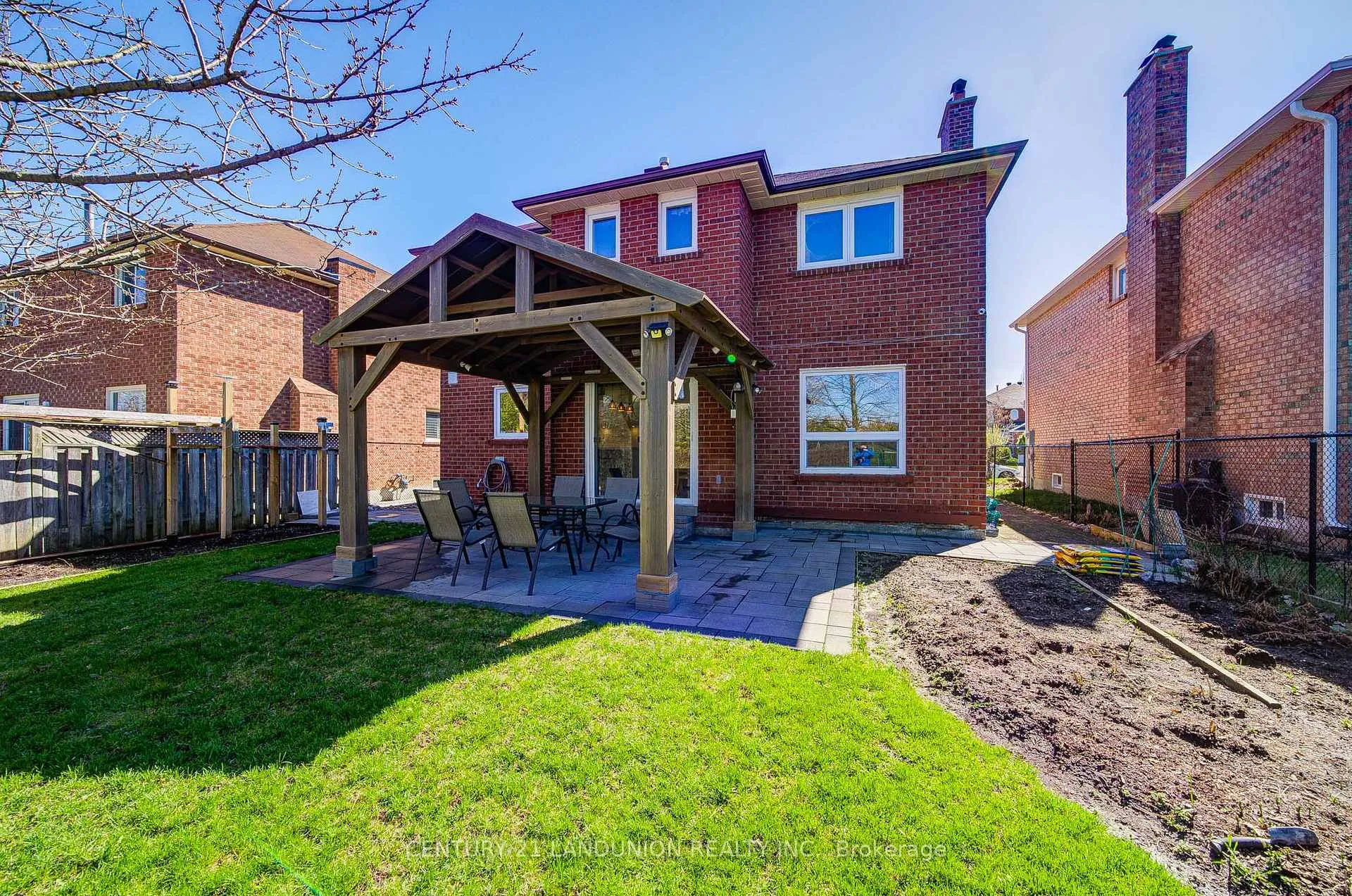Photo 48 of 49 John Stiver Crescent, Markham, Buttonville — HOMEH