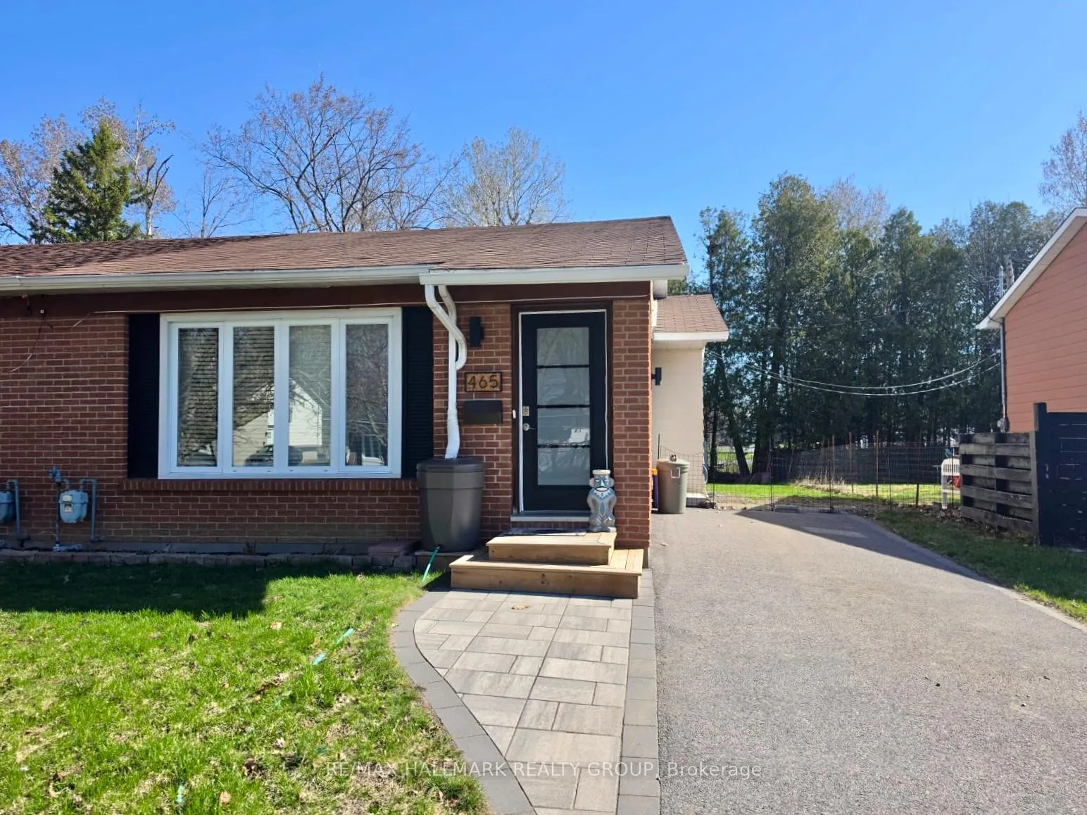 Photo 2 of 465 Joseph Street, Carleton Place — HOMEH