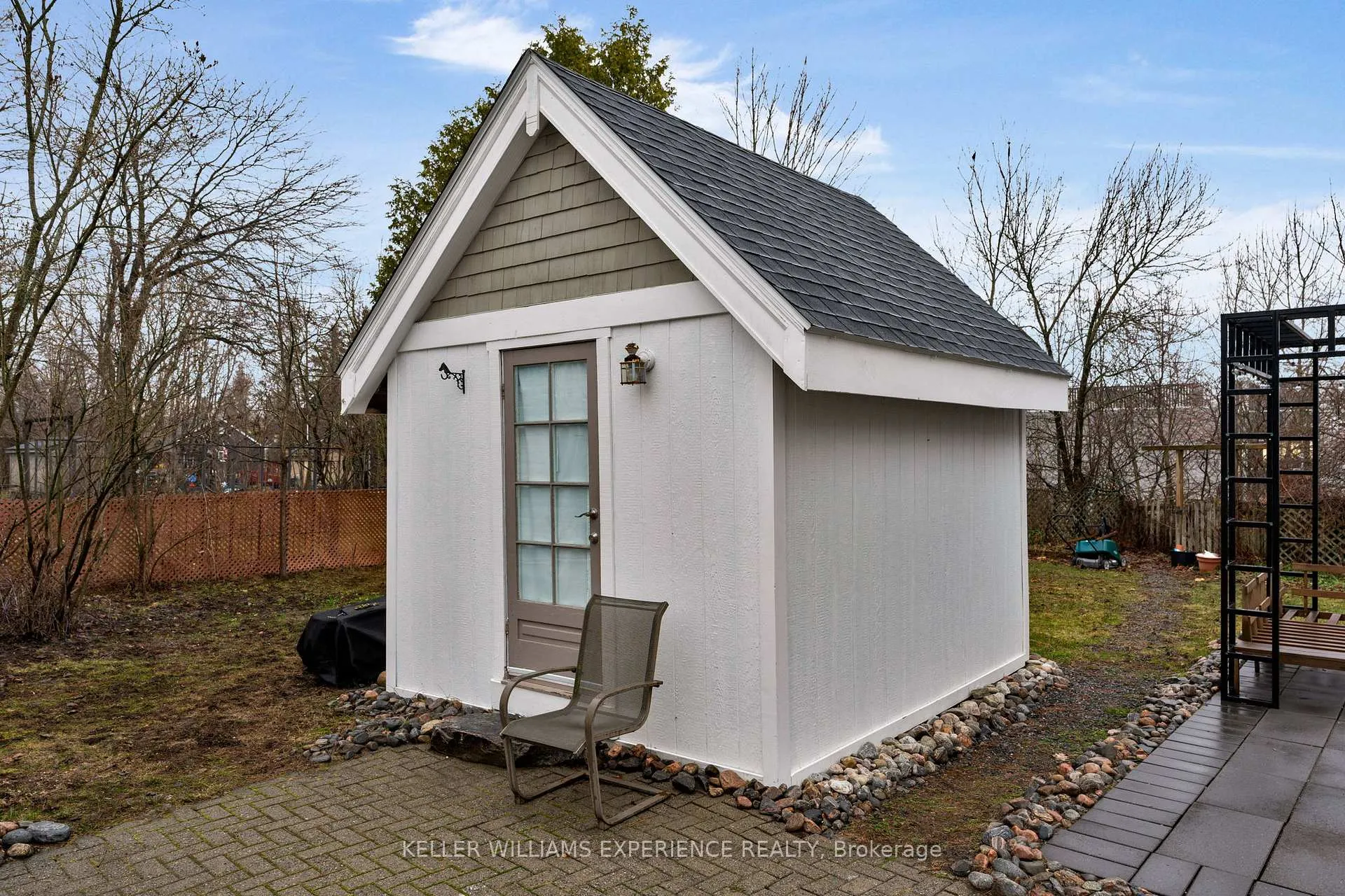 Photo 12 of 520 First Street N, Gravenhurst, Muskoka (S) — HOMEH