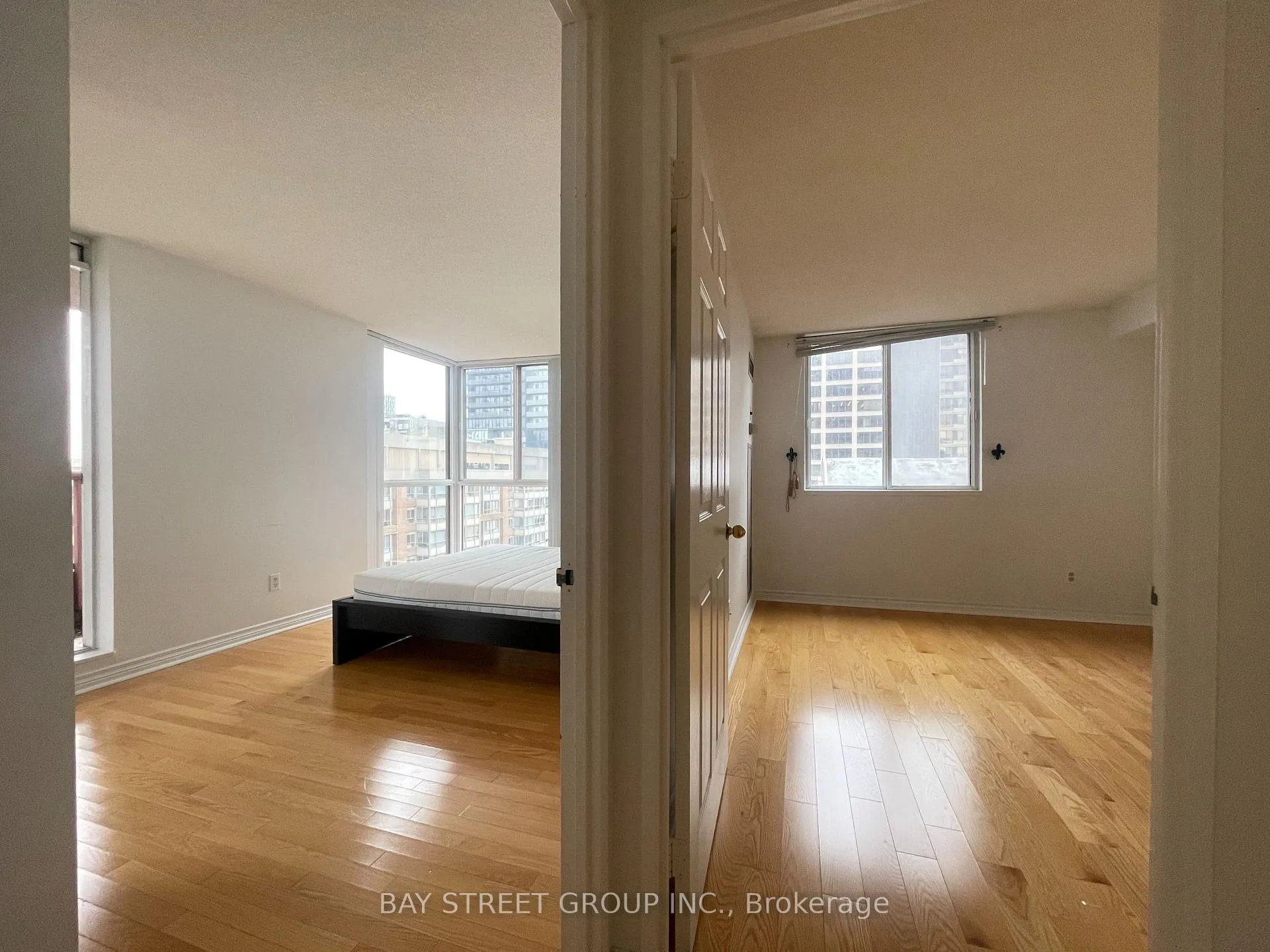 Photo 17 of Unit 1910, 736 Bay Street, Toronto, Bay Street Corridor — HOMEH