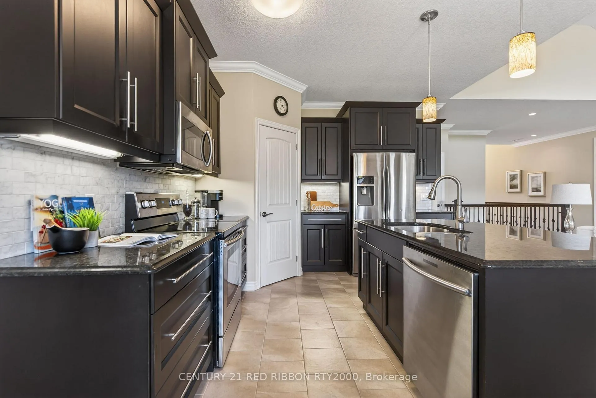 Photo 9 of 418 Macdonald Street, Strathroy-Caradoc, NE — HOMEH