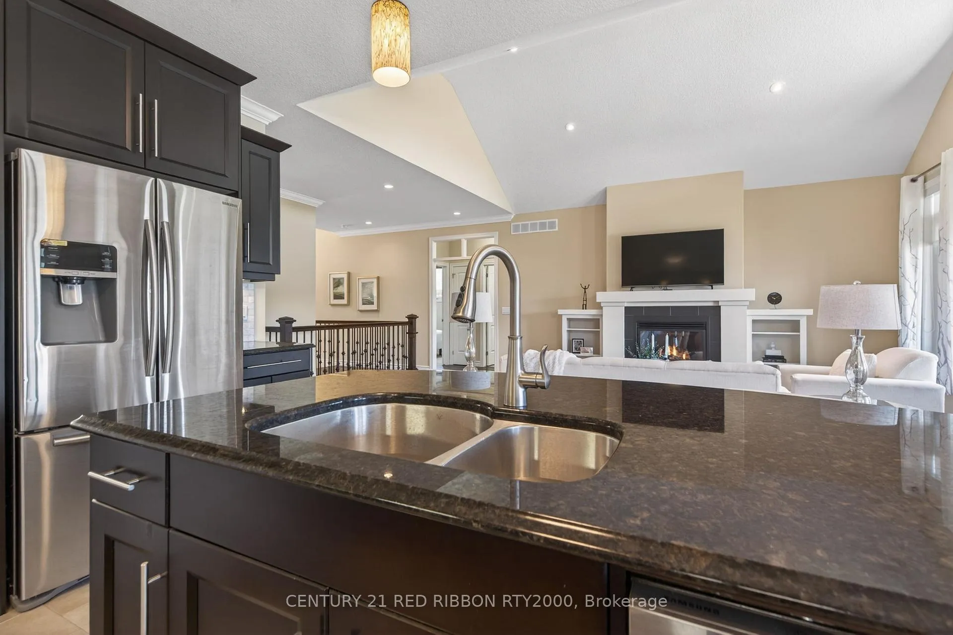 Photo 10 of 418 Macdonald Street, Strathroy-Caradoc, NE — HOMEH