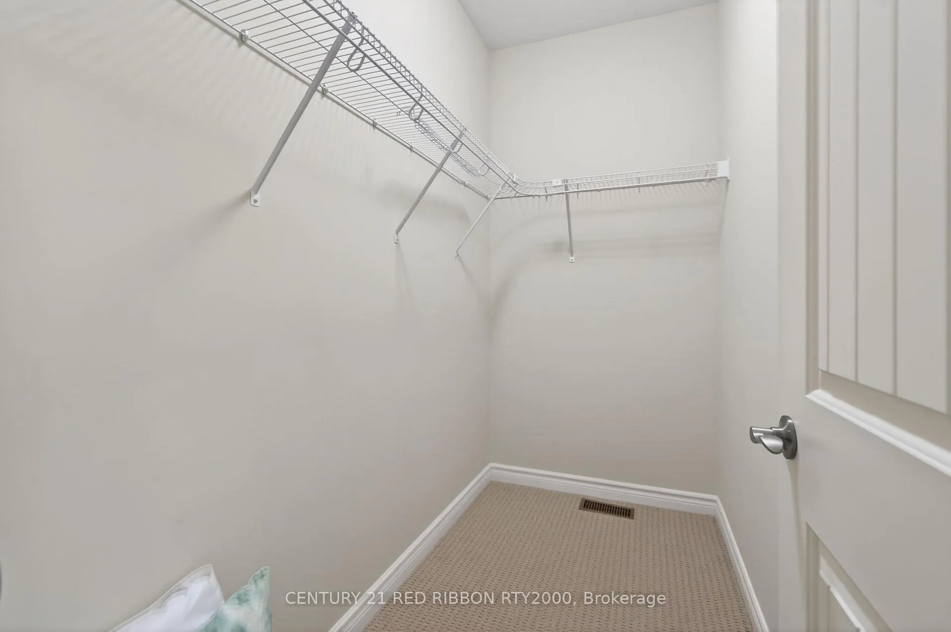 Photo 20 of 418 Macdonald Street, Strathroy-Caradoc, NE — HOMEH